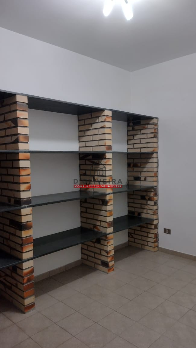 Sobrado com 4 suítes no Centro de Peruíbe- Peruíbe - SP