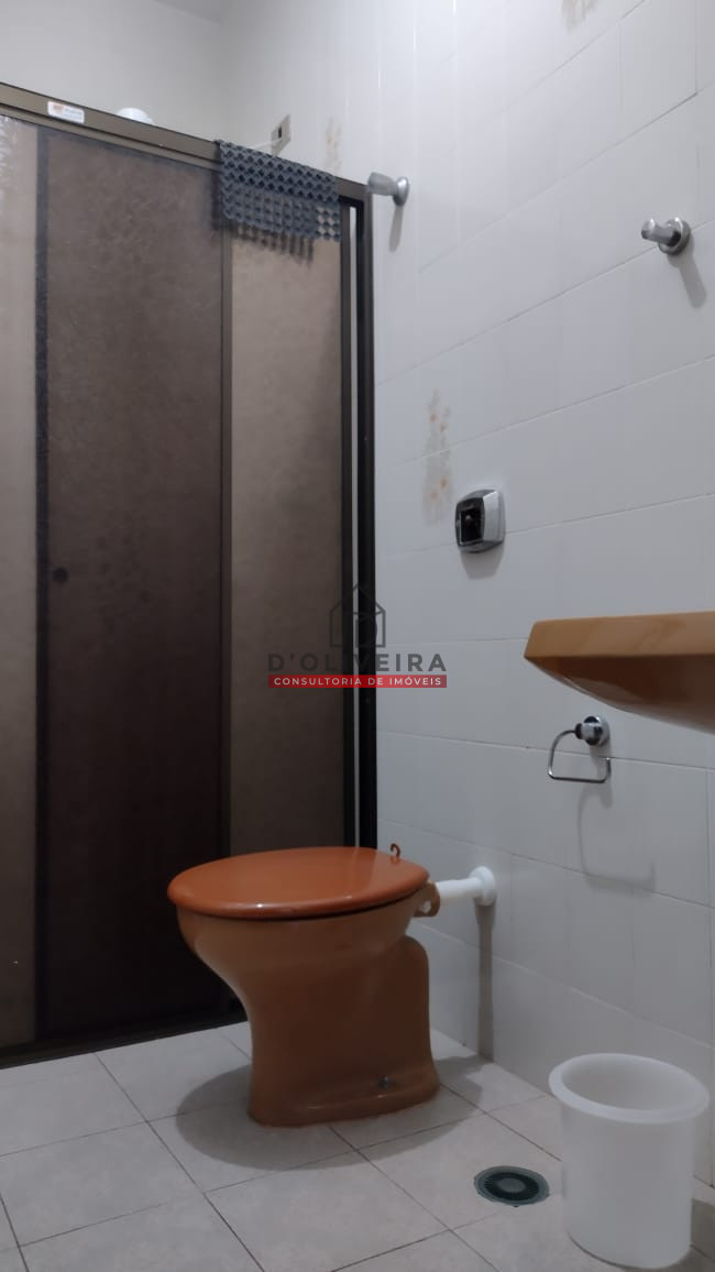 Sobrado com 4 suítes no Centro de Peruíbe- Peruíbe - SP