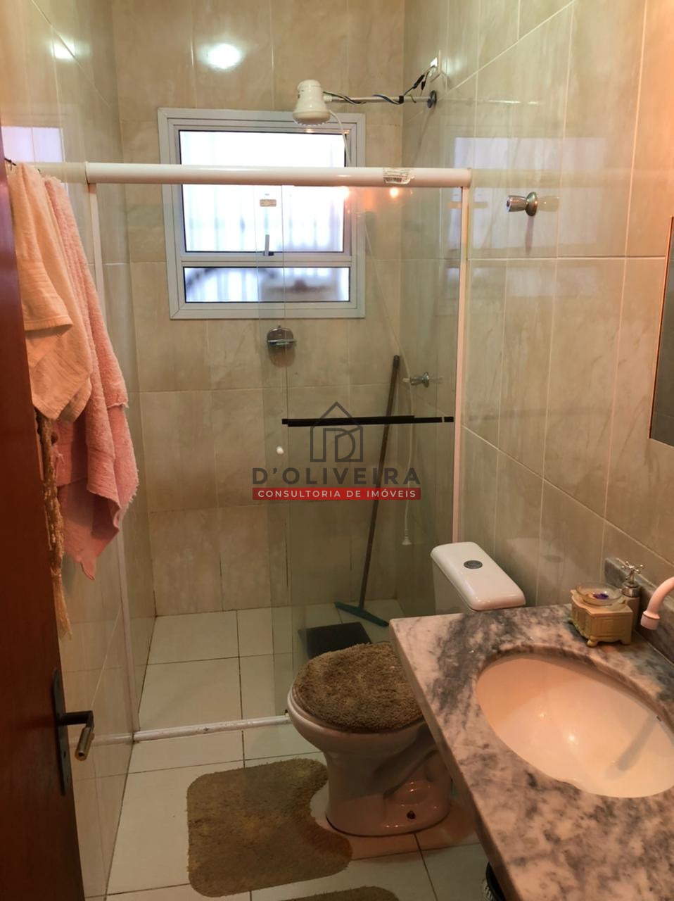 Casa térrea à venda no Jardim Veneza - Peruíbe/SP