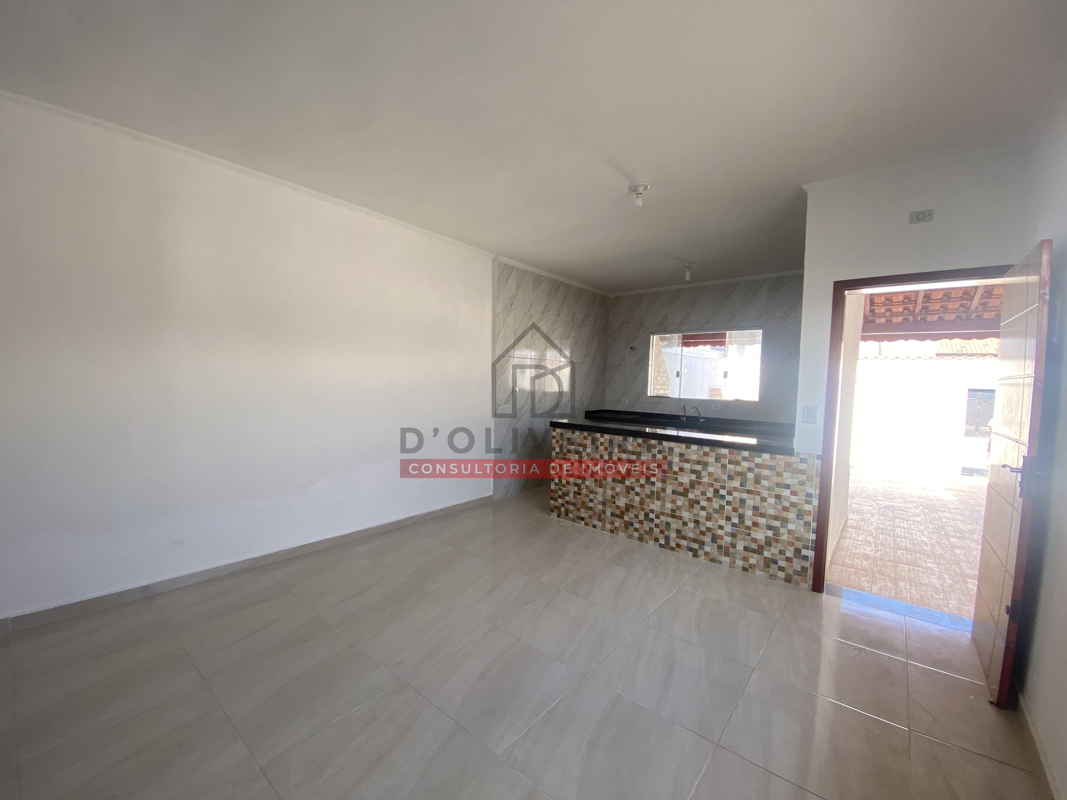 Casa geminada com piscina à venda no Flora Rica 2 - Peruíbe - SP