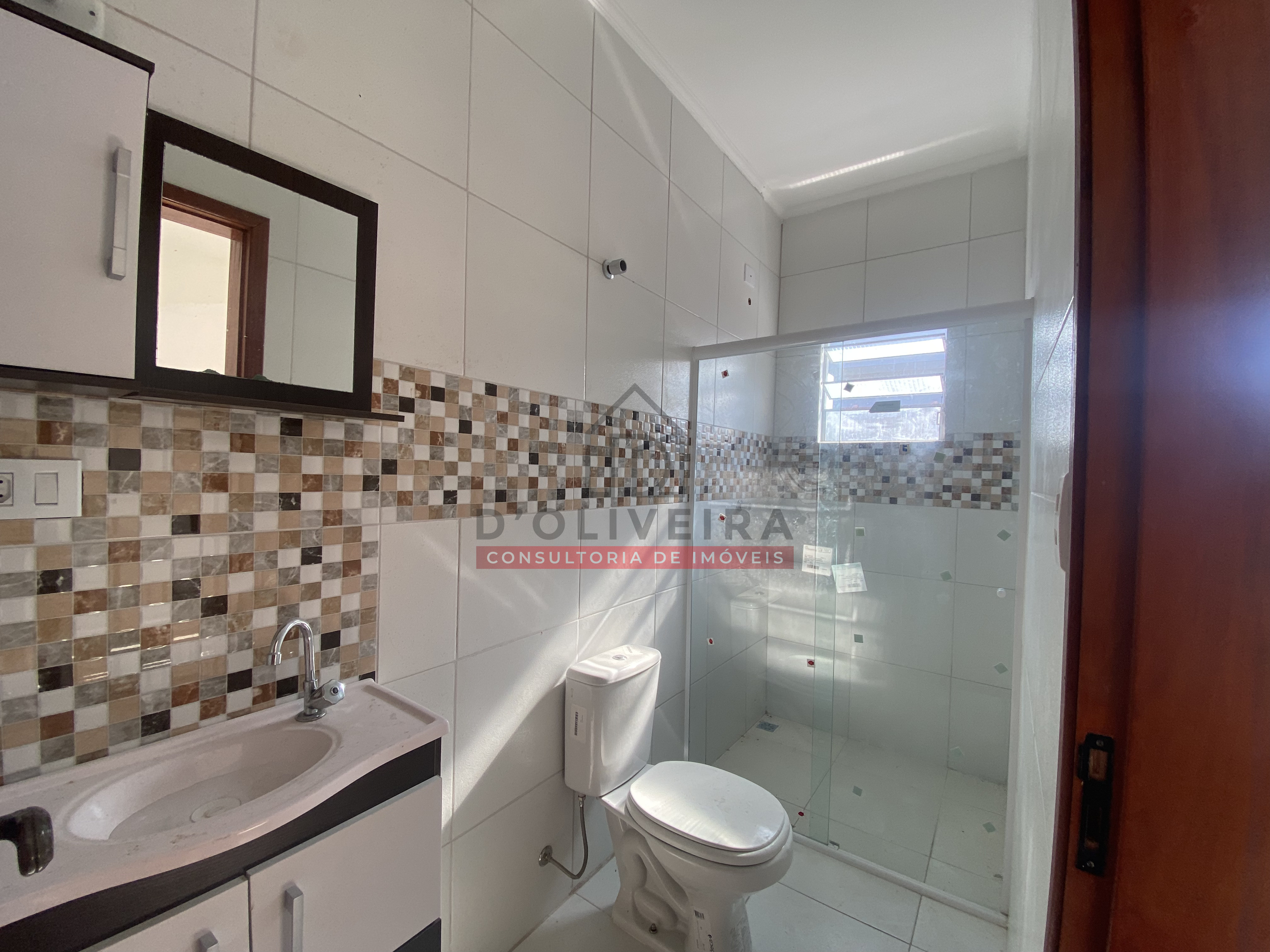 Casa geminada com piscina à venda no Flora Rica 2 - Peruíbe - SP