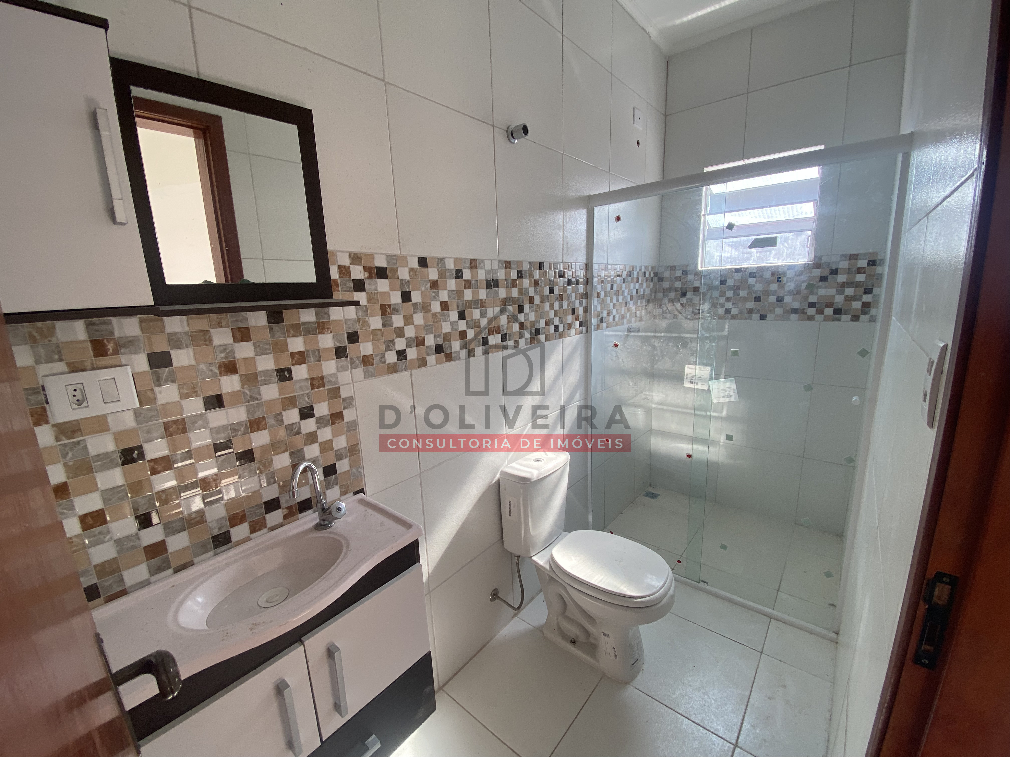 Casa geminada com piscina à venda no Flora Rica 2 - Peruíbe - SP