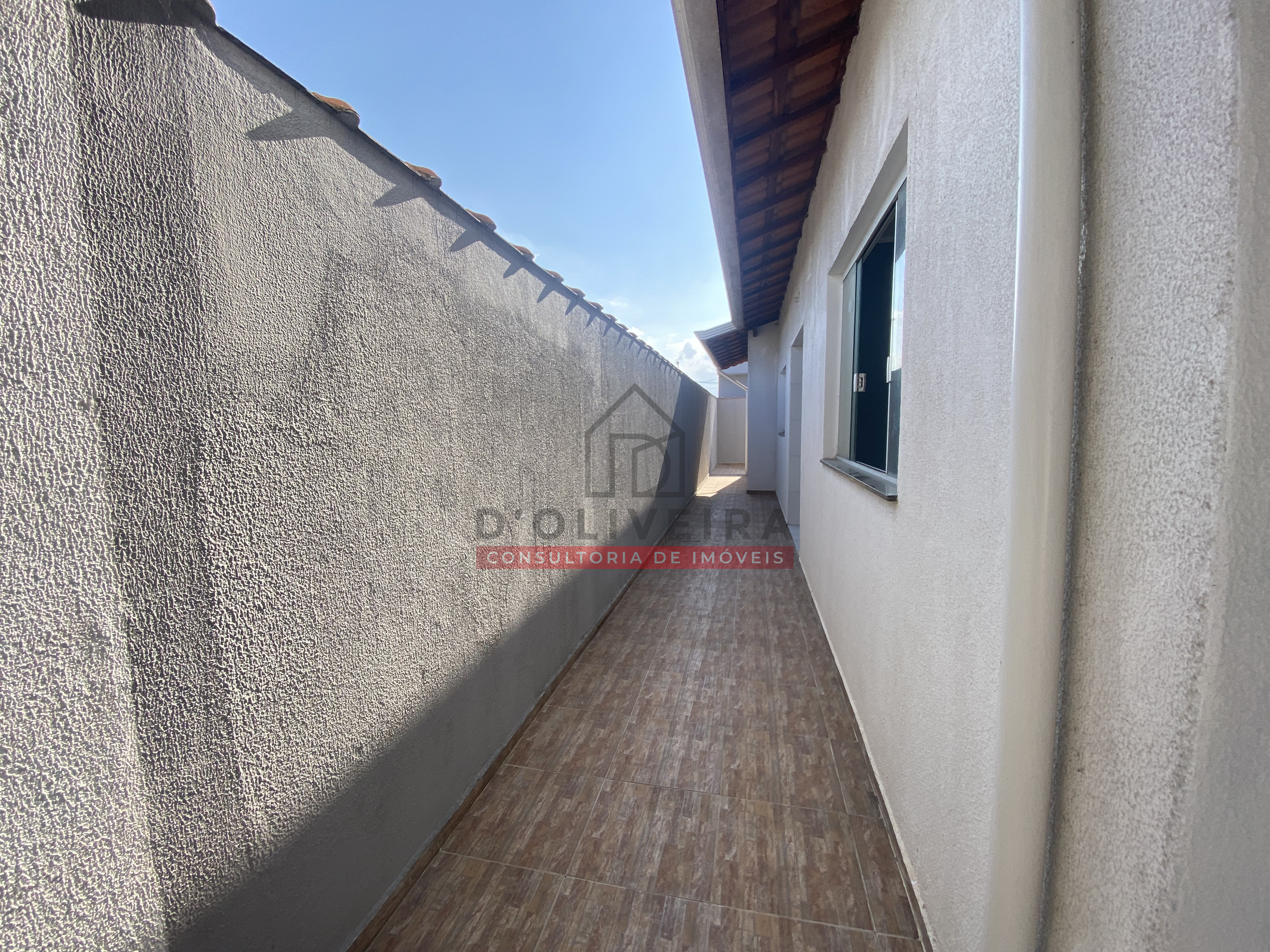 Casa geminada com piscina à venda no Flora Rica 2 - Peruíbe - SP