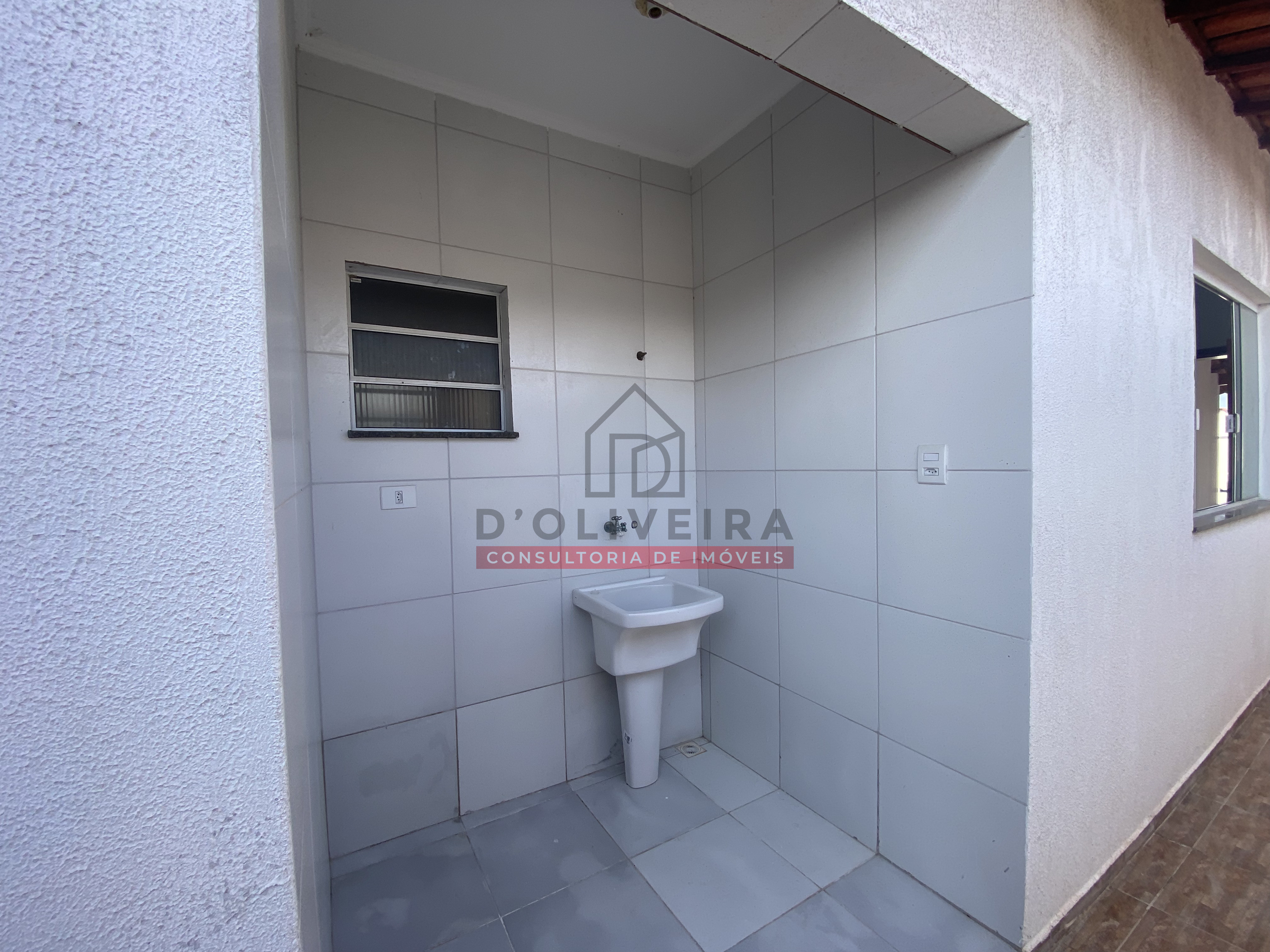 Casa geminada com piscina à venda no Flora Rica 2 - Peruíbe - SP