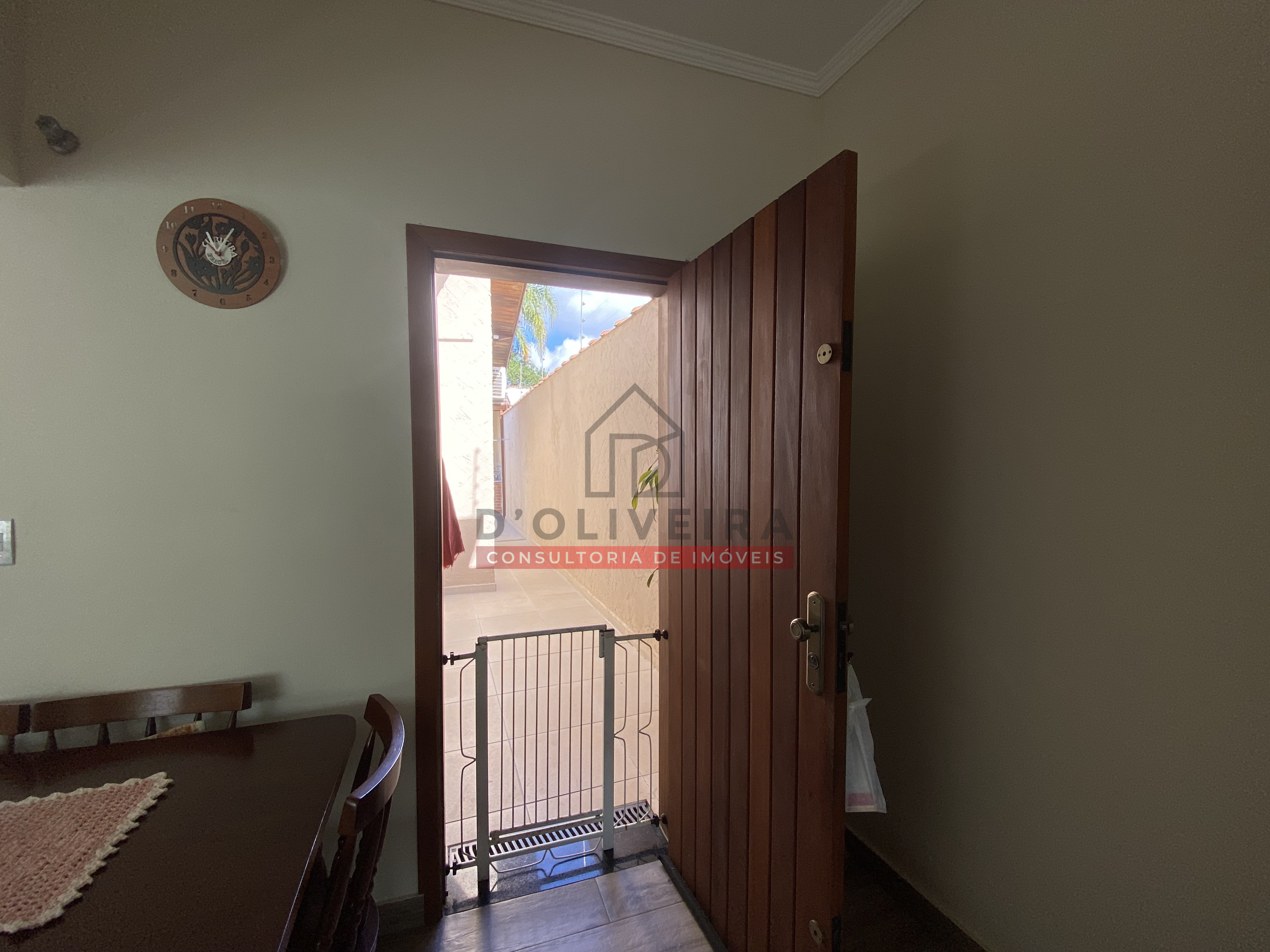 Casa térrea com piscina para venda no Jardim Casablanca - Peruíbe - SP