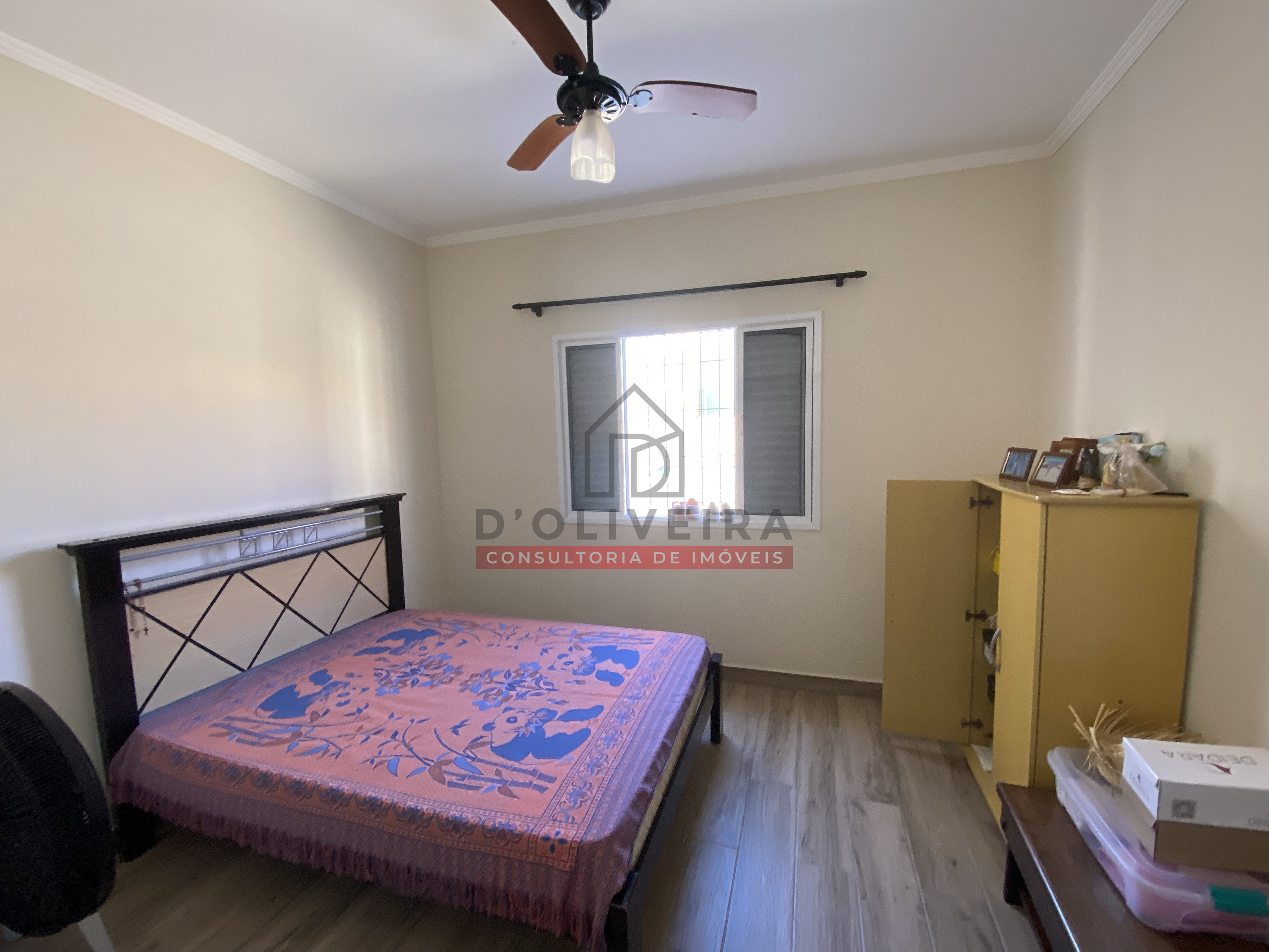 Casa térrea com piscina para venda no Jardim Casablanca - Peruíbe - SP