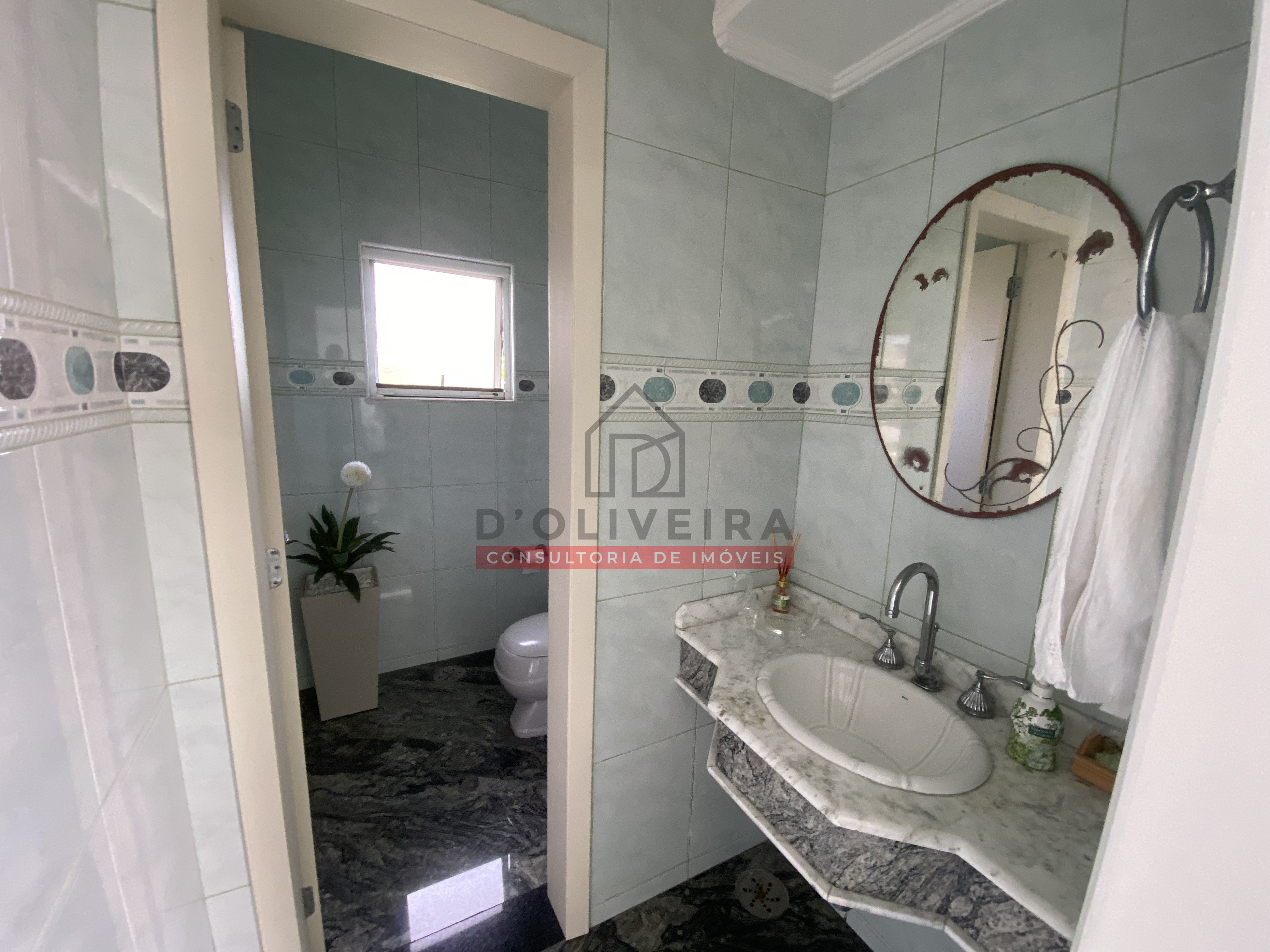 Casa térrea com 3 suítes à venda no condomínio Bougainvillée III - Peruíbe - SP