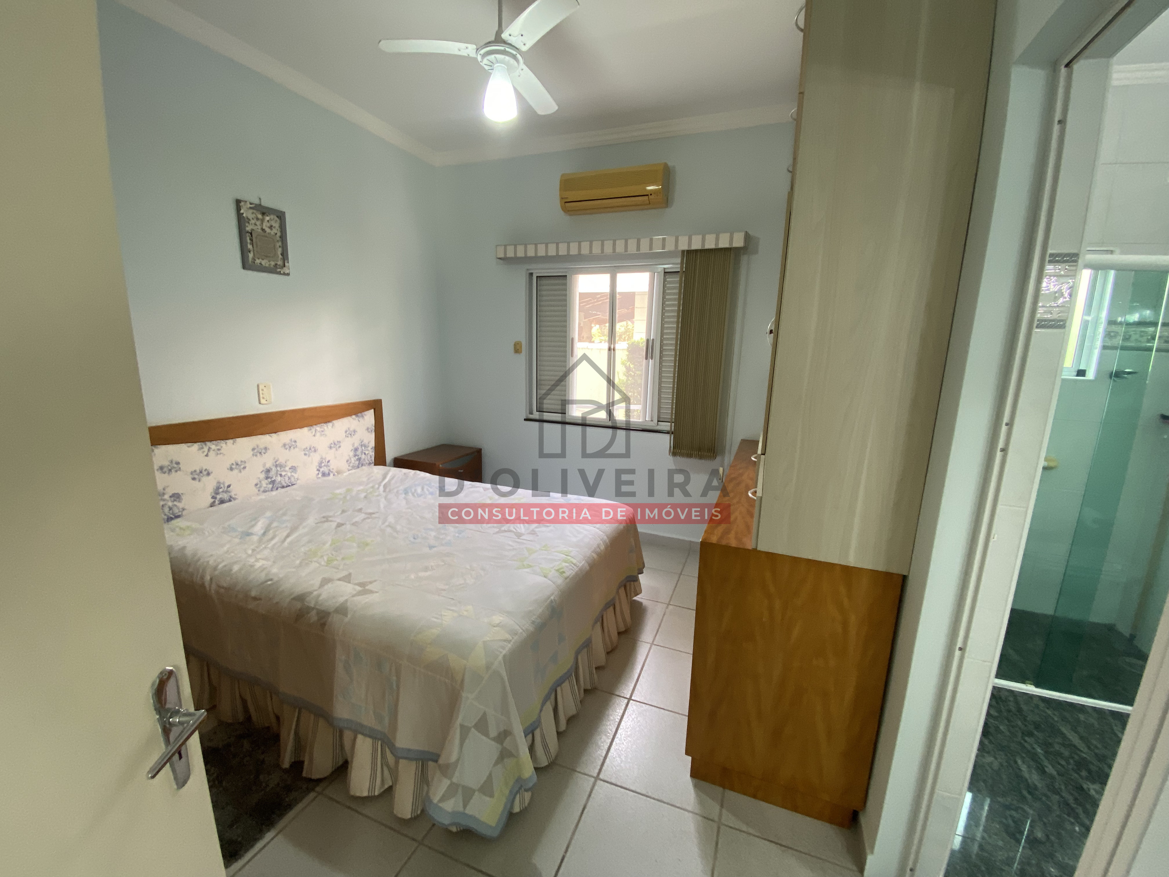 Casa térrea com 3 suítes à venda no condomínio Bougainvillée III - Peruíbe - SP