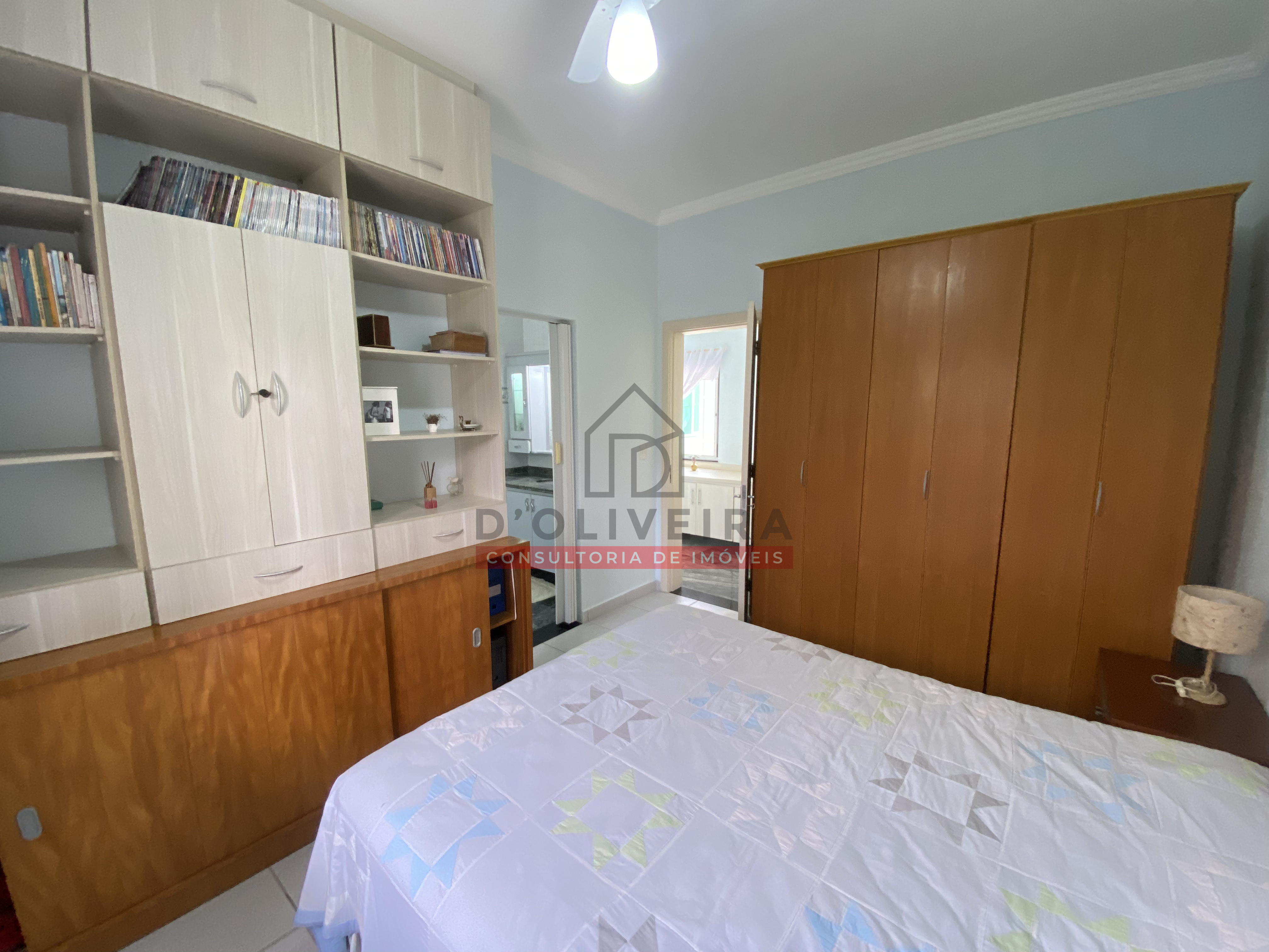 Casa térrea com 3 suítes à venda no condomínio Bougainvillée III - Peruíbe - SP