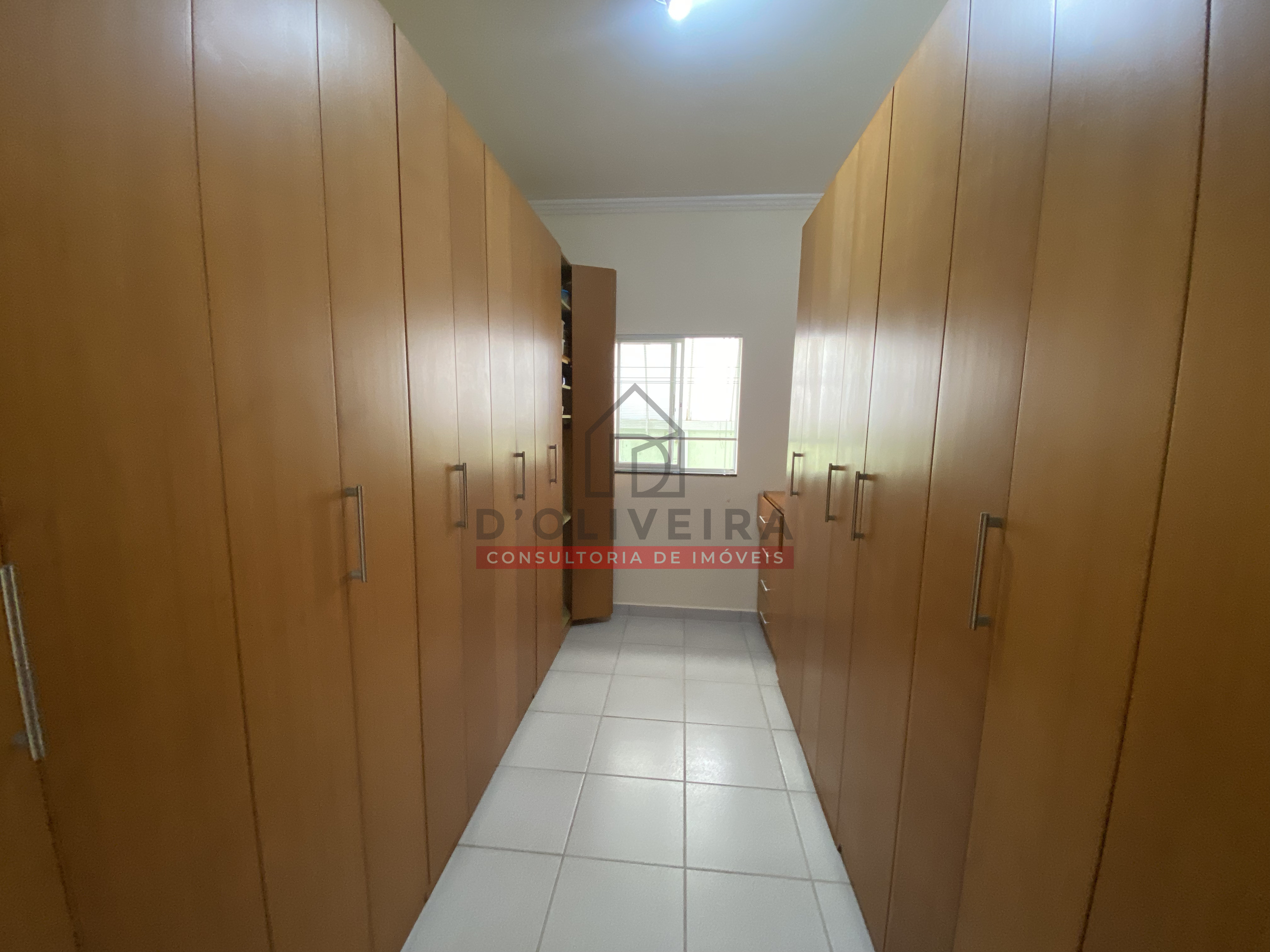 Casa térrea com 3 suítes à venda no condomínio Bougainvillée III - Peruíbe - SP