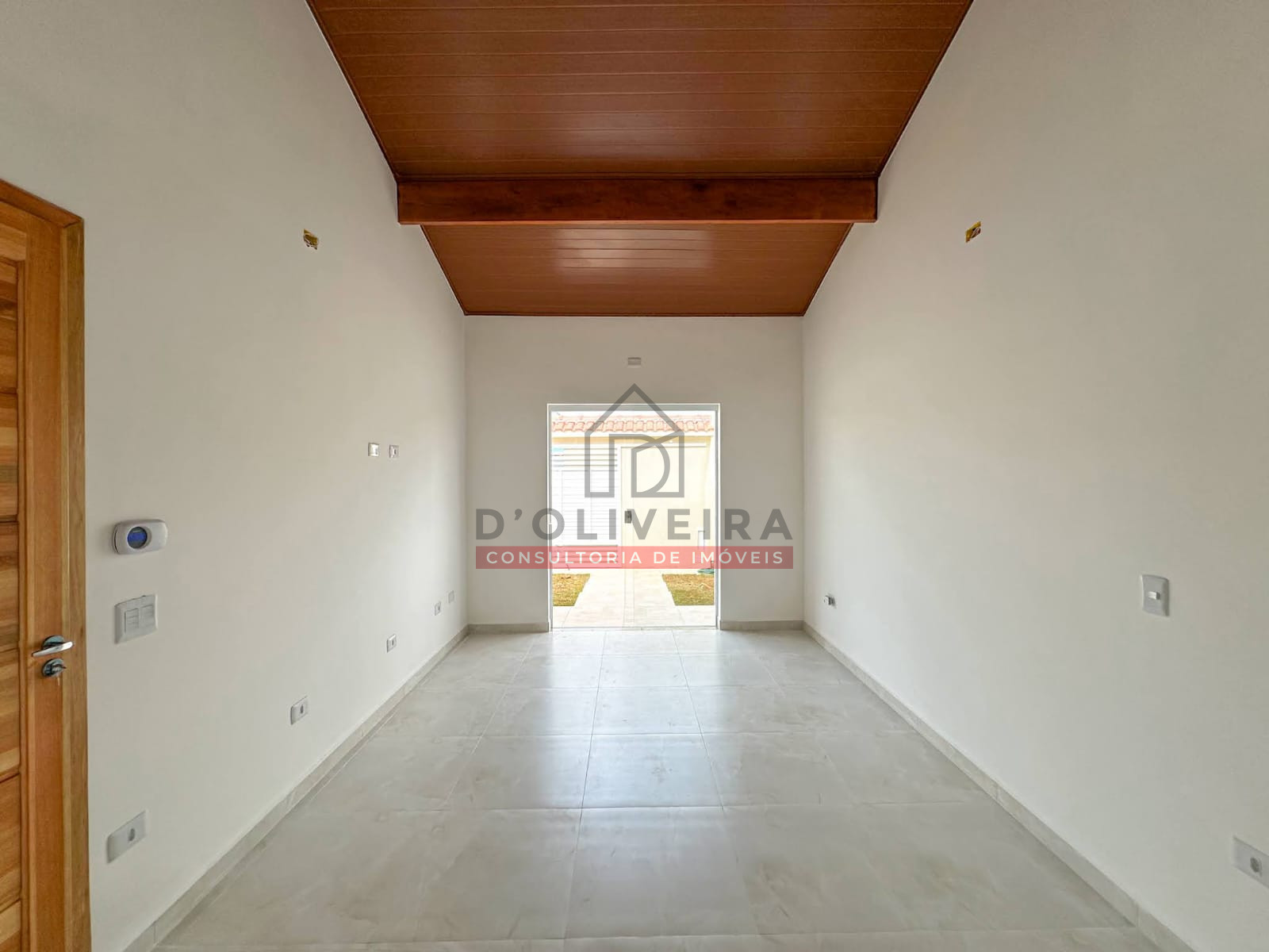 Casa moderna com quintal no São João Batista 2 - Peruíbe - SP