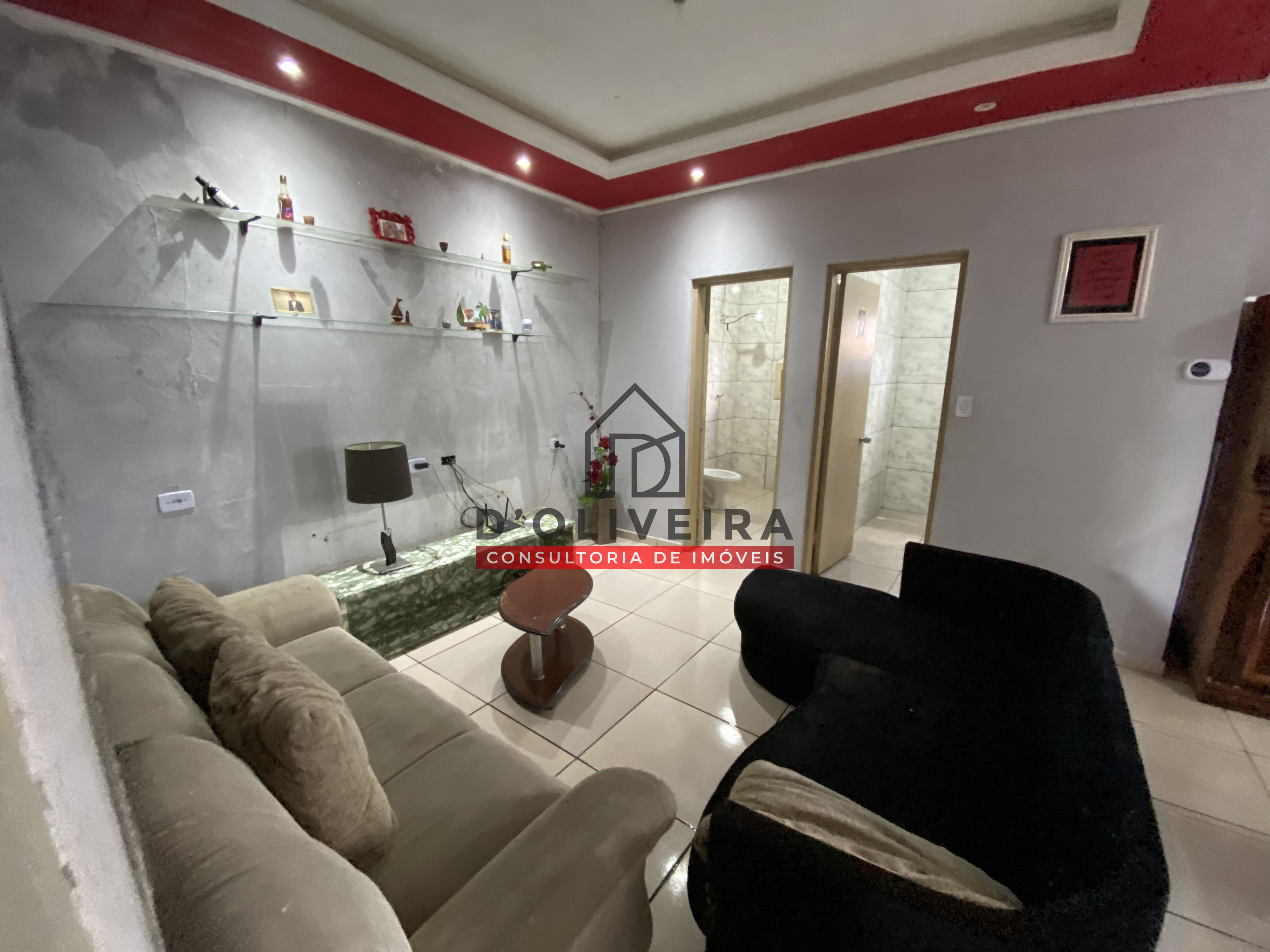 Casa com piscina e churrasqueira à venda na Vila Peruíbe - Peruíbe - SP