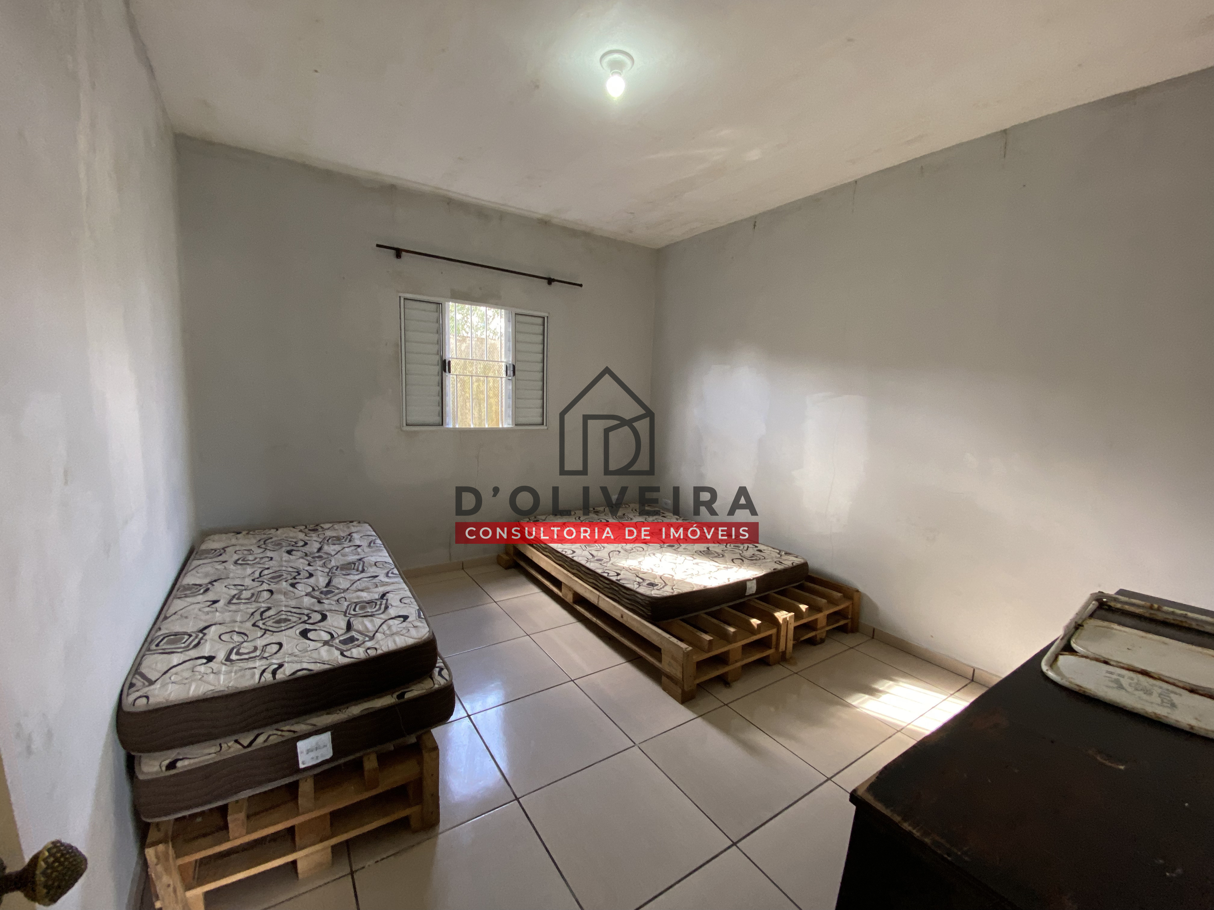 Casa com piscina e churrasqueira à venda na Vila Peruíbe - Peruíbe - SP