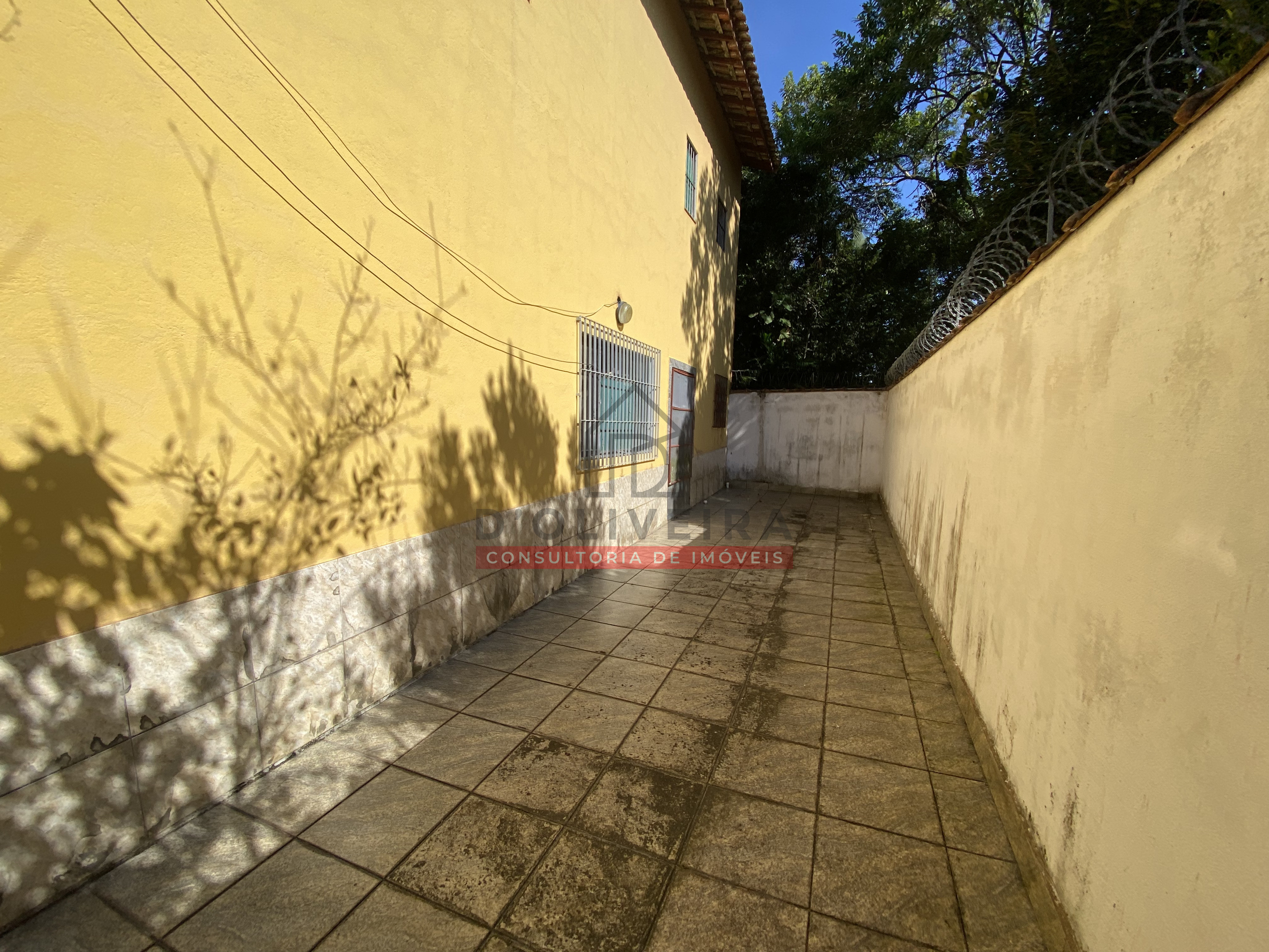 Sobrado com 360m² de terreno à venda no Bairro Estância Santa Gabriela - Peruíbe - SP