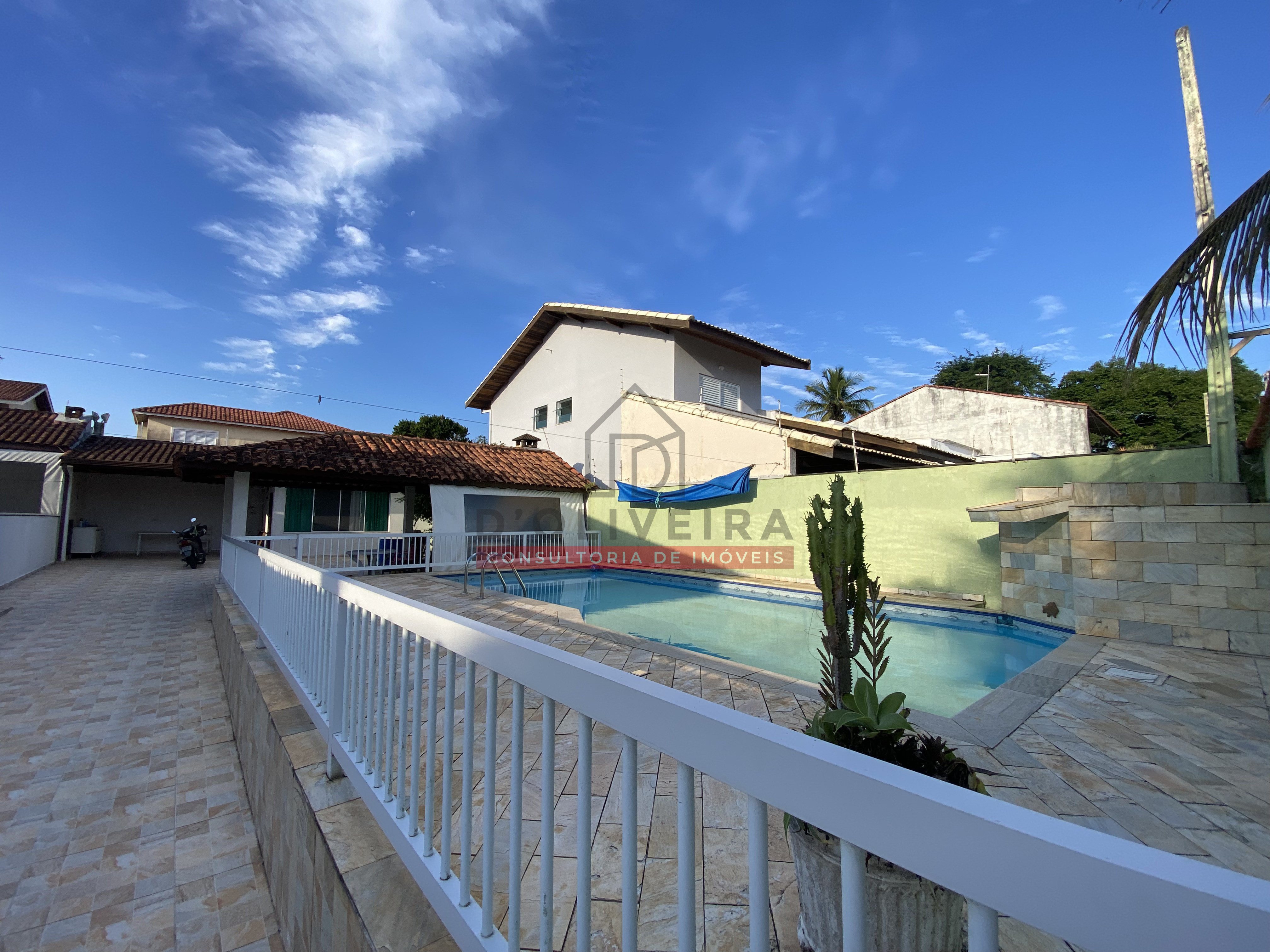 Casa com edícula à venda no Jardim Casablanca - Peruíbe - SP