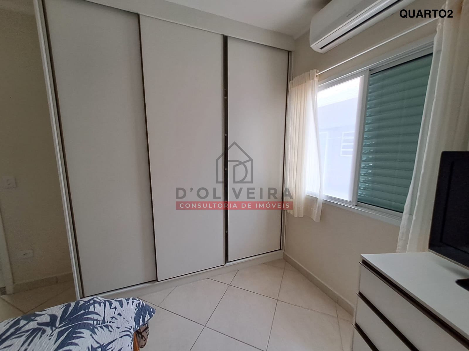 Casa térrea com piscina à venda no Três Marias - Peruíbe - SP