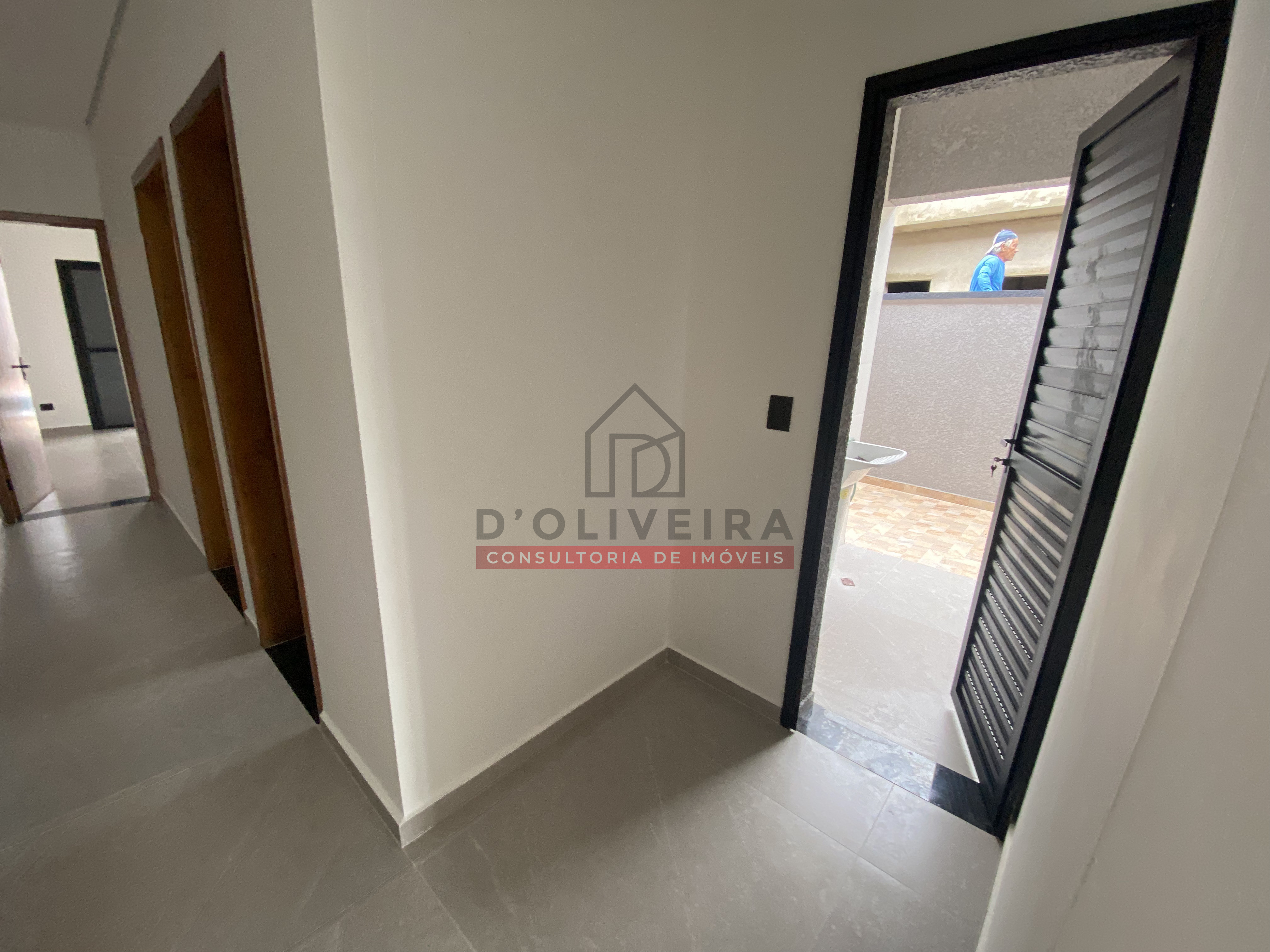 Casa moderna com piscina à venda na Cidade Nova Peruíbe - Peruíbe - SP