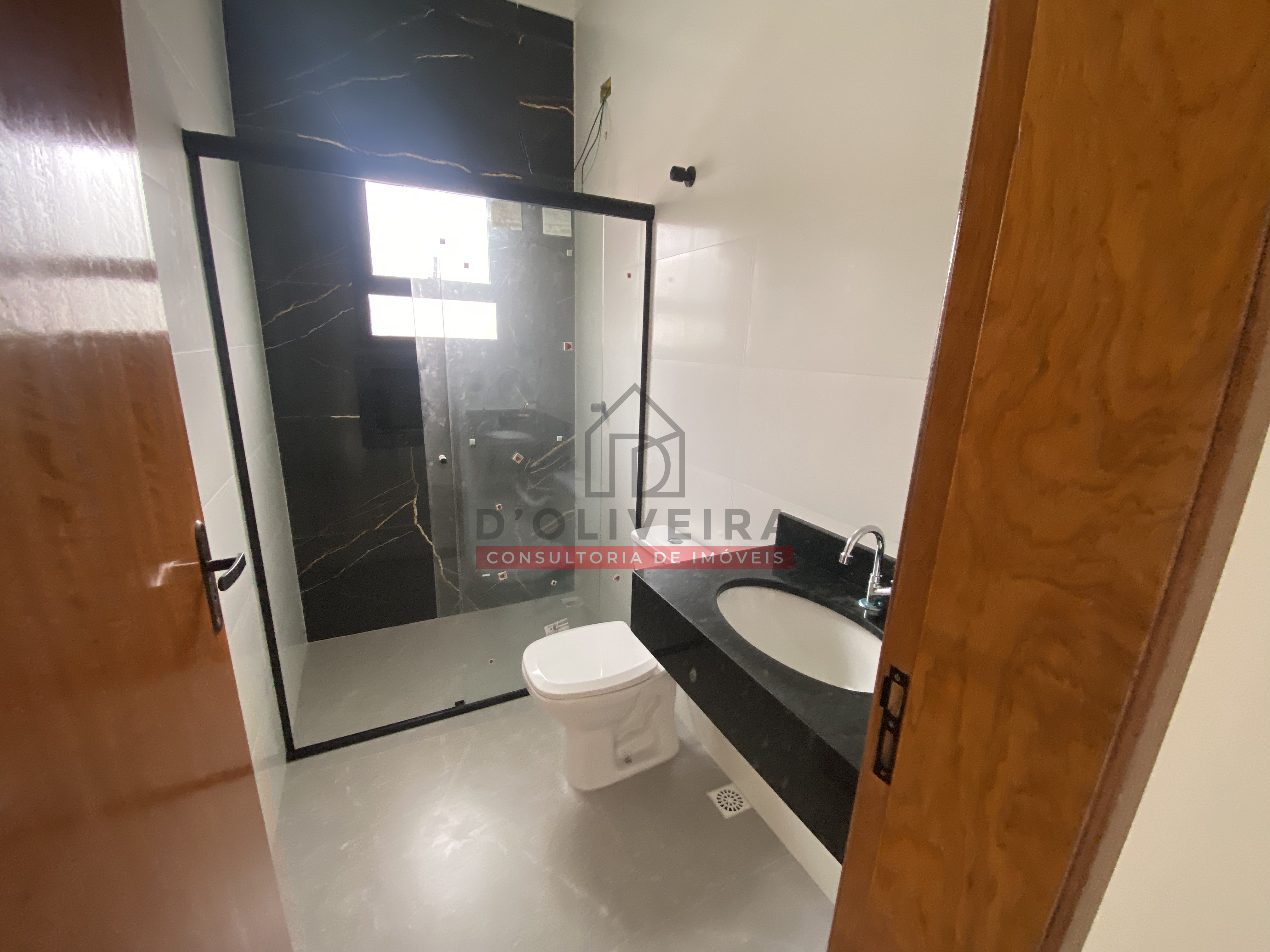 Casa moderna com piscina à venda na Cidade Nova Peruíbe - Peruíbe - SP