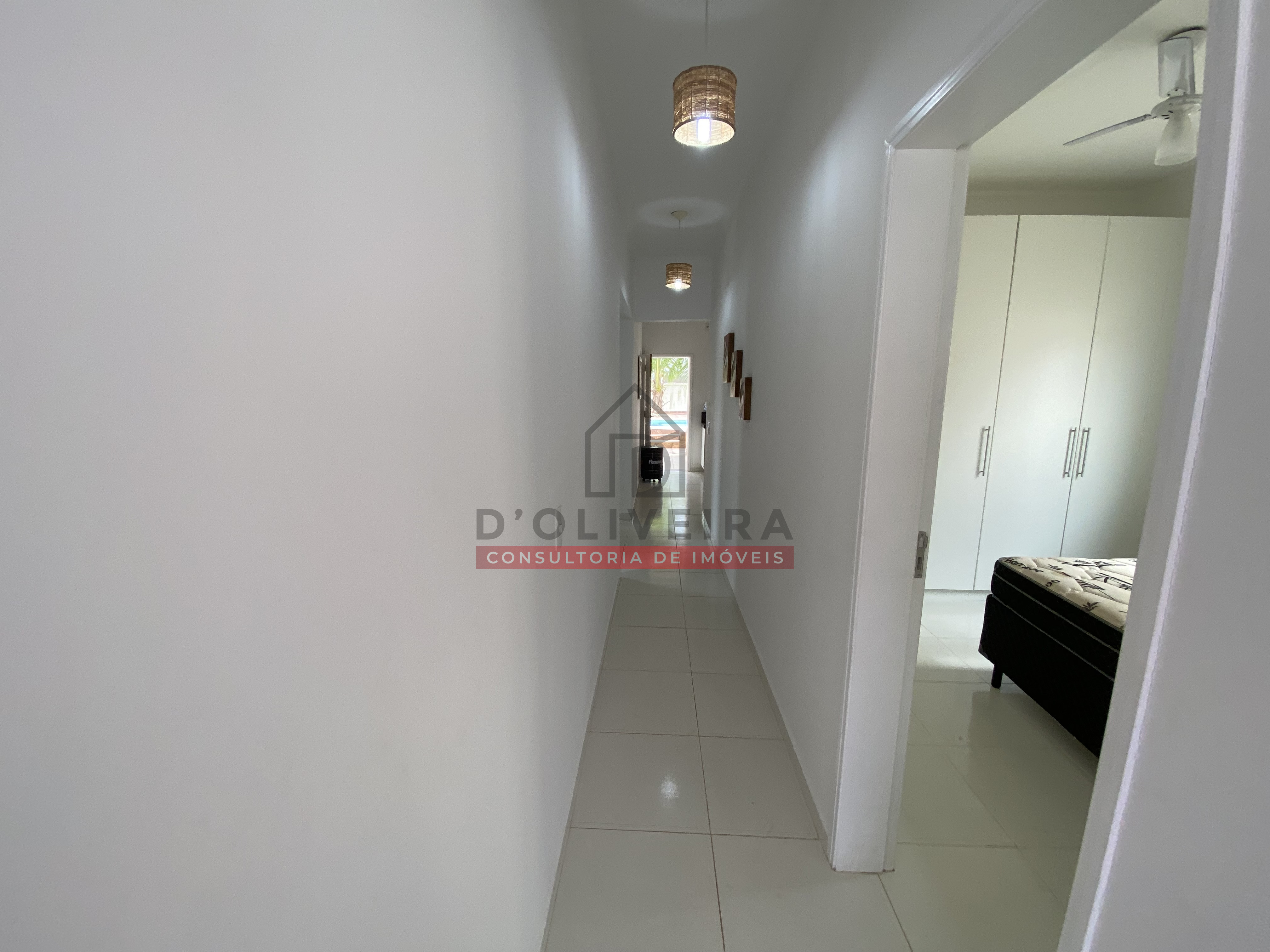 Casa com térrea com piscina à venda no Maria Helena Novaes - Peruíbe - SP