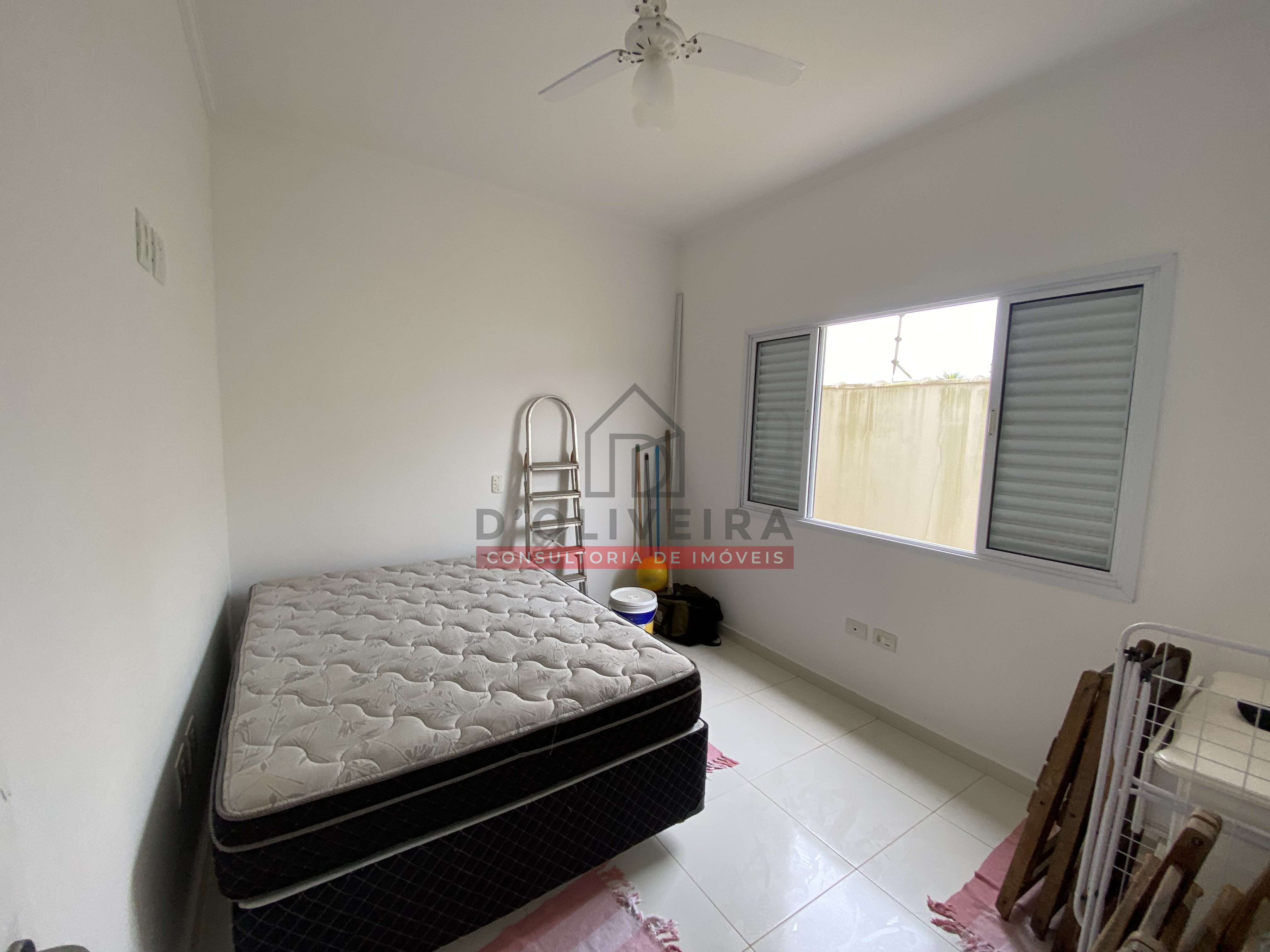 Casa com térrea com piscina à venda no Maria Helena Novaes - Peruíbe - SP