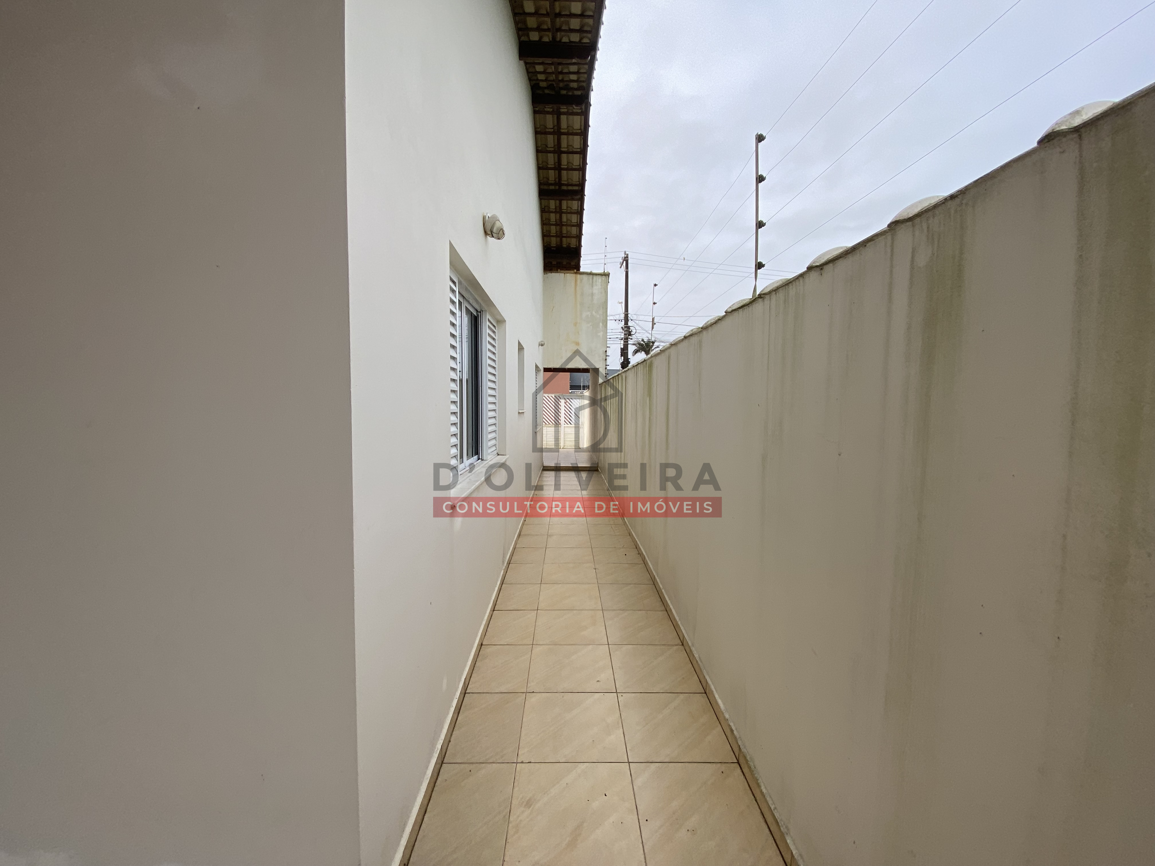 Casa com térrea com piscina à venda no Maria Helena Novaes - Peruíbe - SP