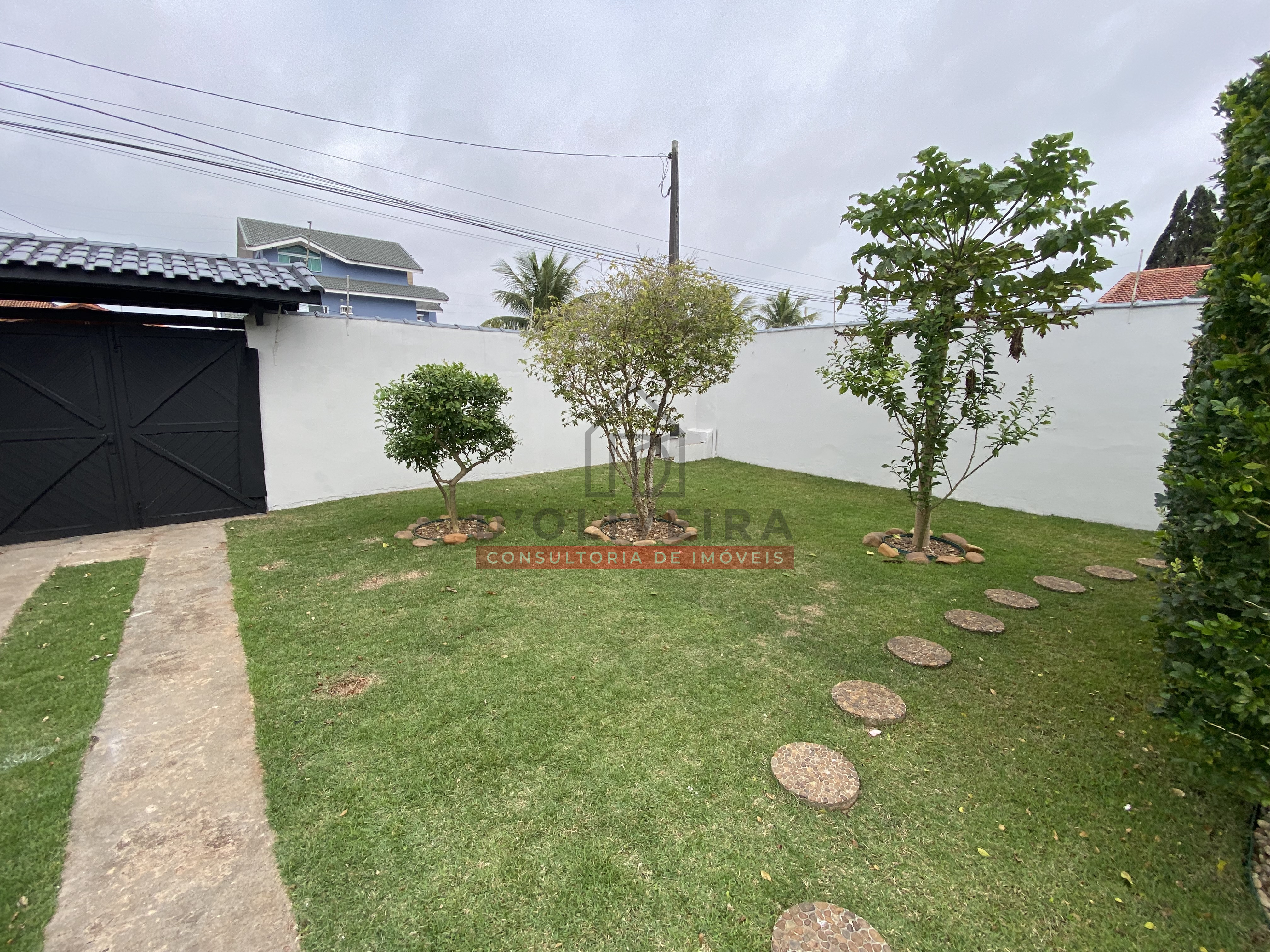Casa com 500 m² de terreno a 200 metros da praia à venda no Balneário Oasis - Peruíbe - SP