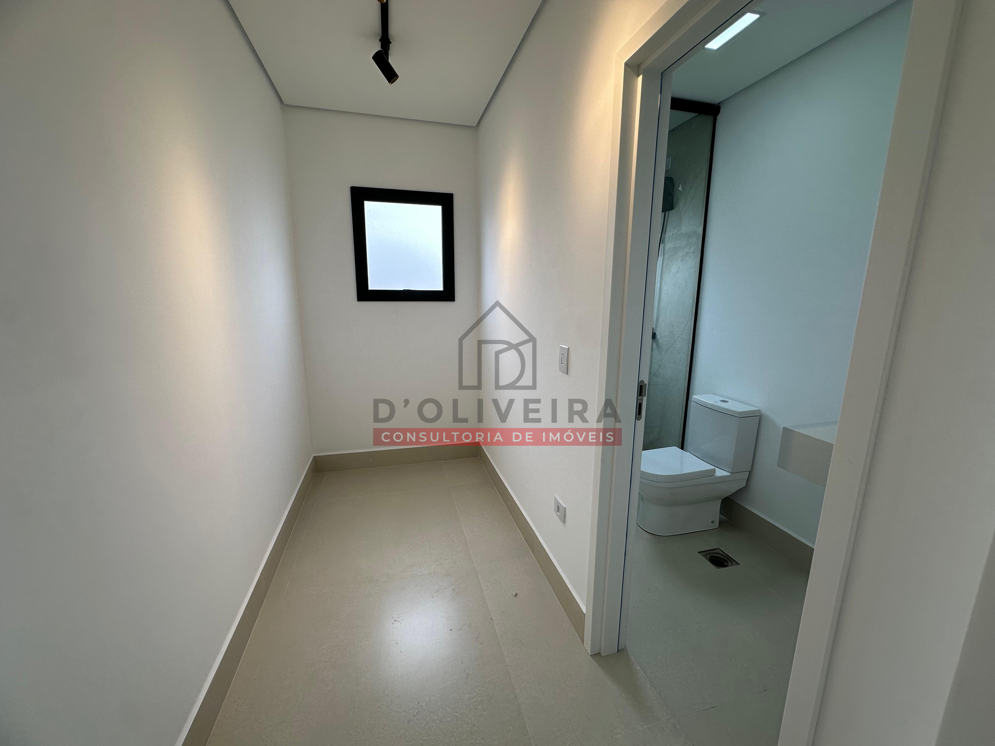 Sobrado moderno com piscina e churrasqueira no condomínio Flora Rica - Peruíbe - SP