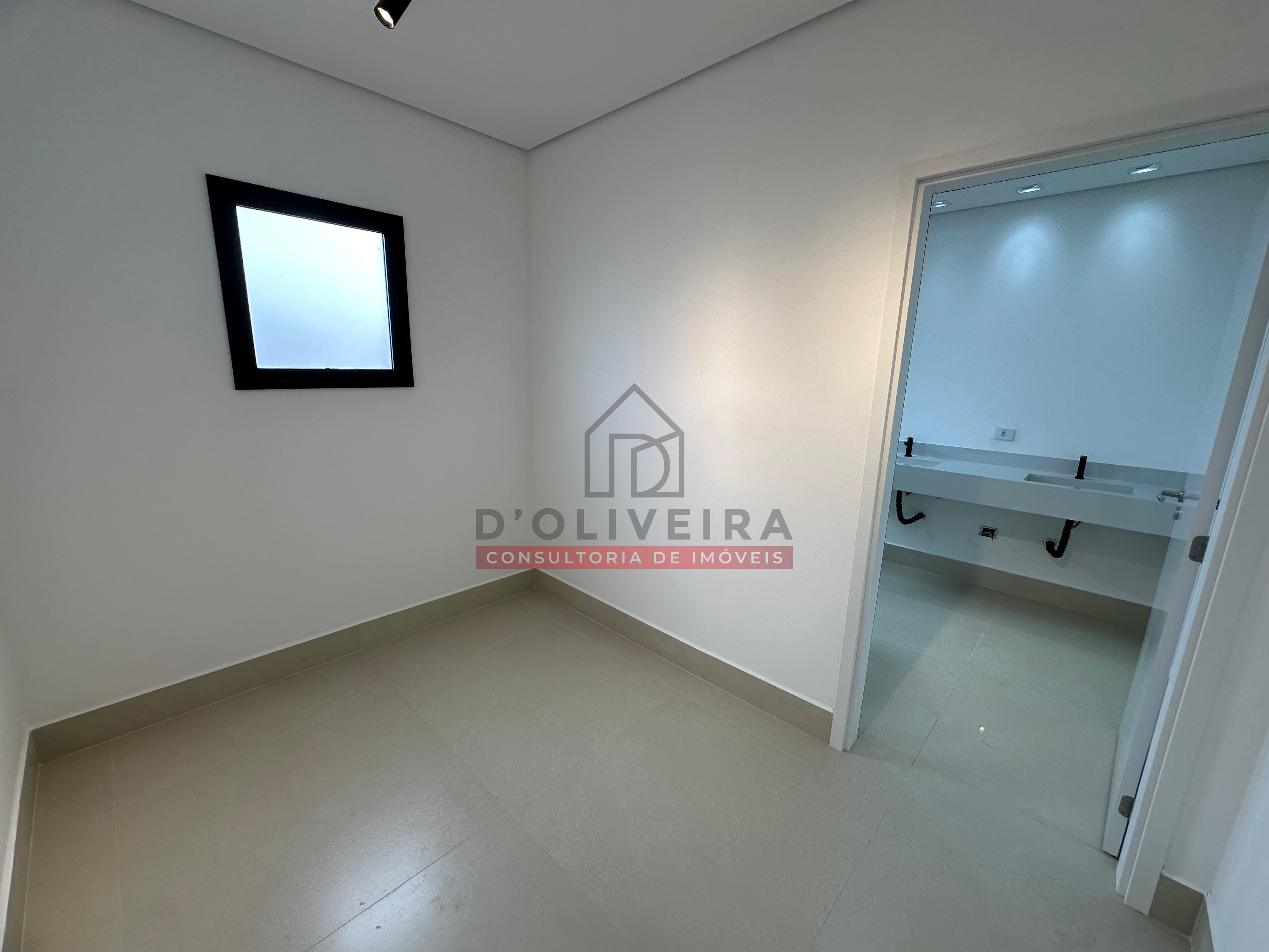 Sobrado moderno com piscina e churrasqueira no condomínio Flora Rica - Peruíbe - SP