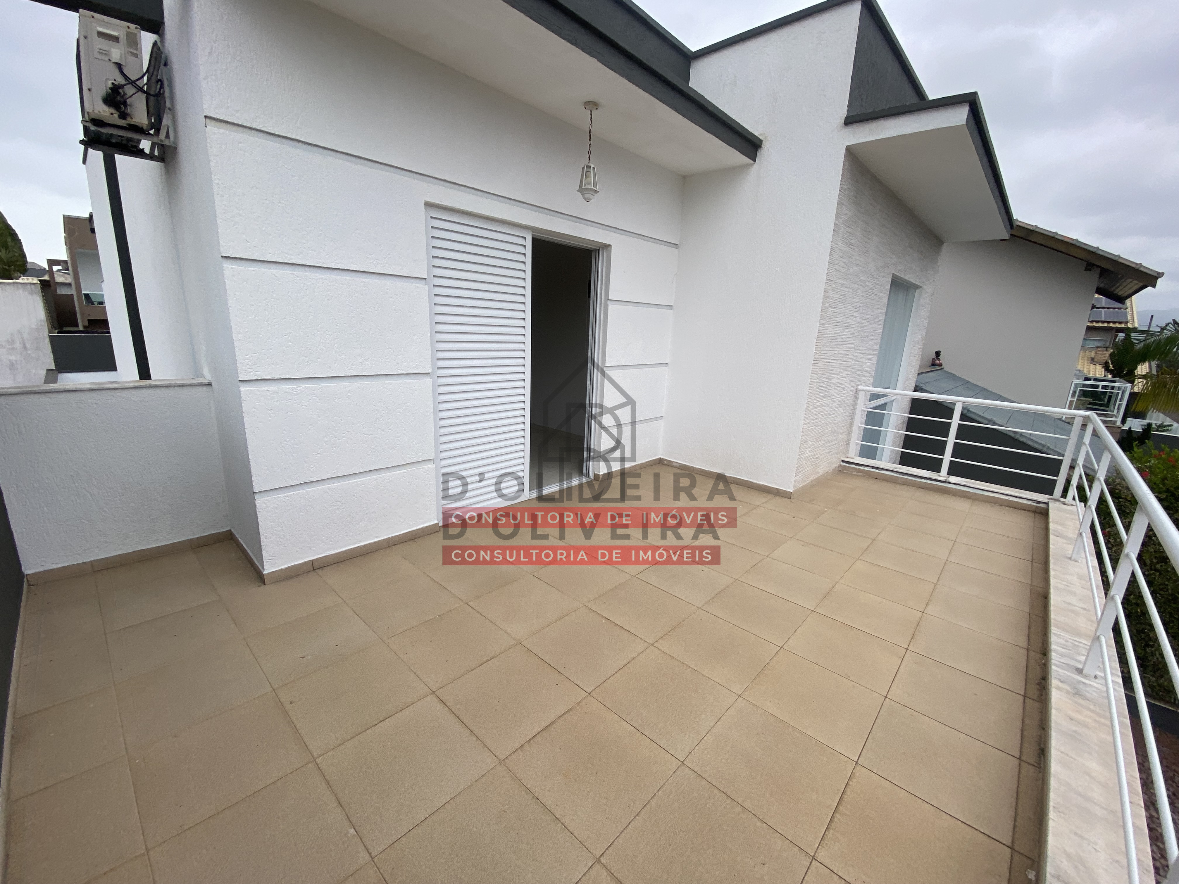 Sobrado à venda no Condomínio Três Marias - Peruíbe - SP