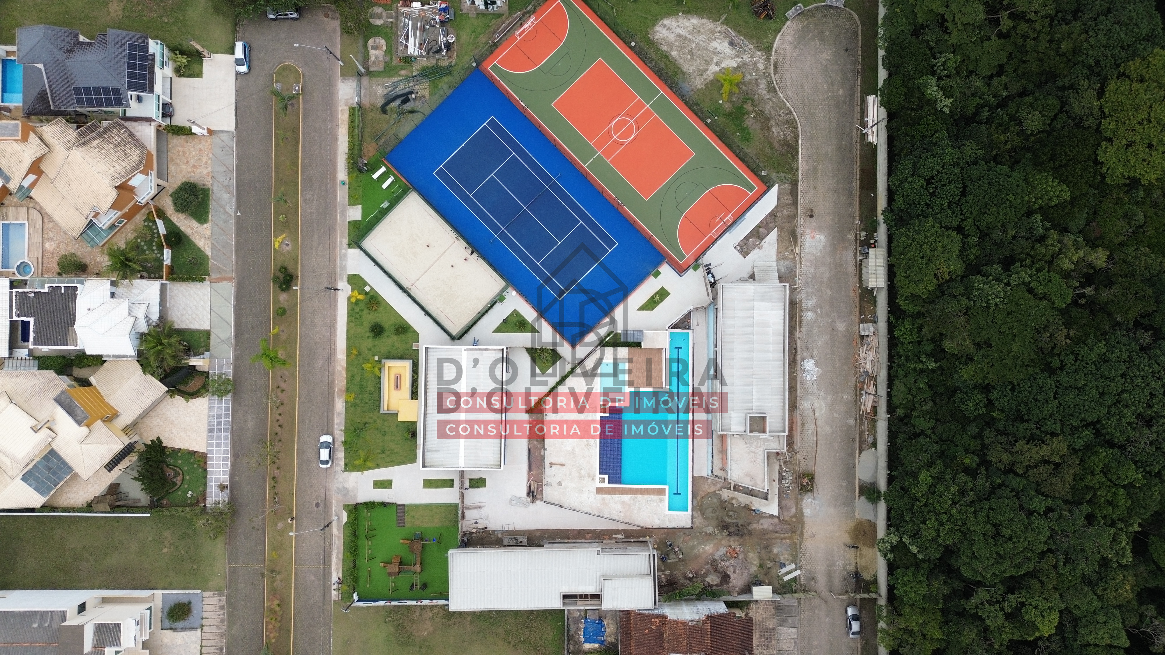 Sobrado à venda no Condomínio Três Marias - Peruíbe - SP