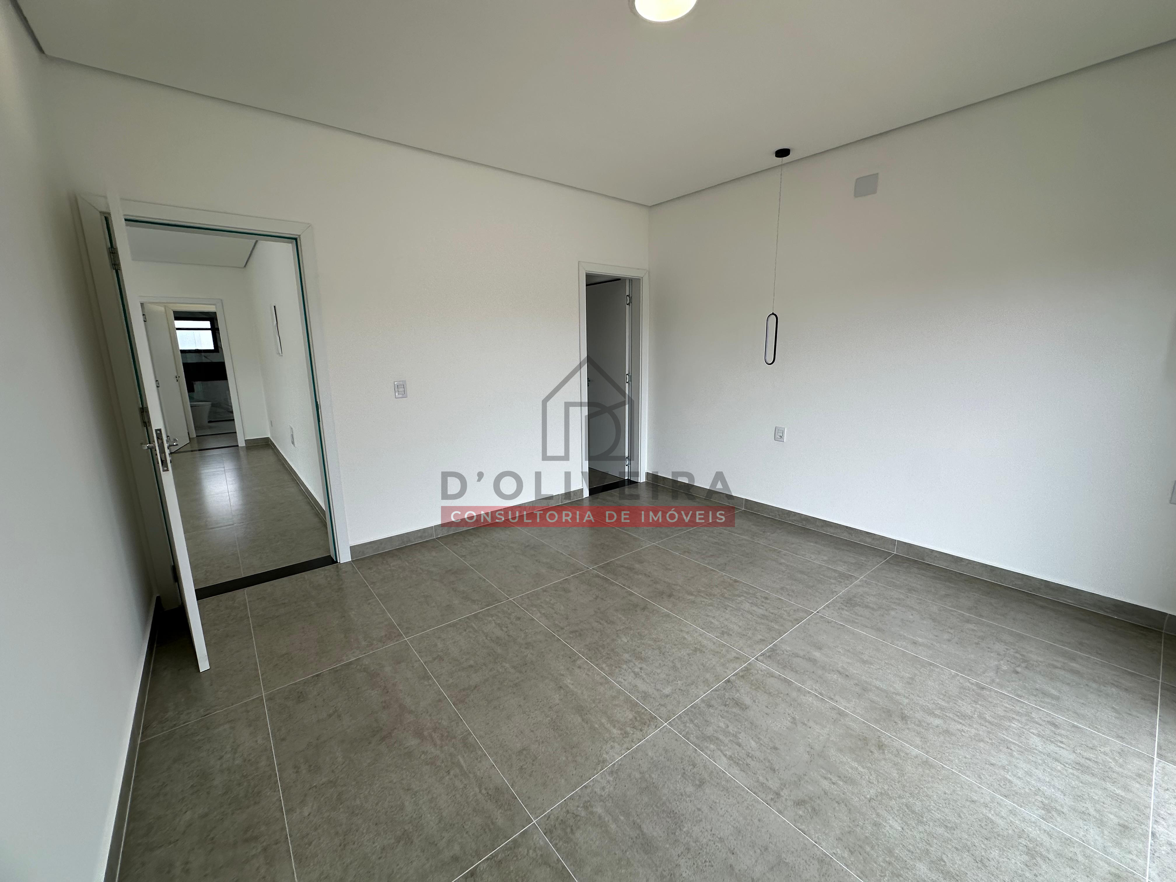 Sobrado com piscina e churrasqueira no condomínio Flora Rica - Peruíbe - SP