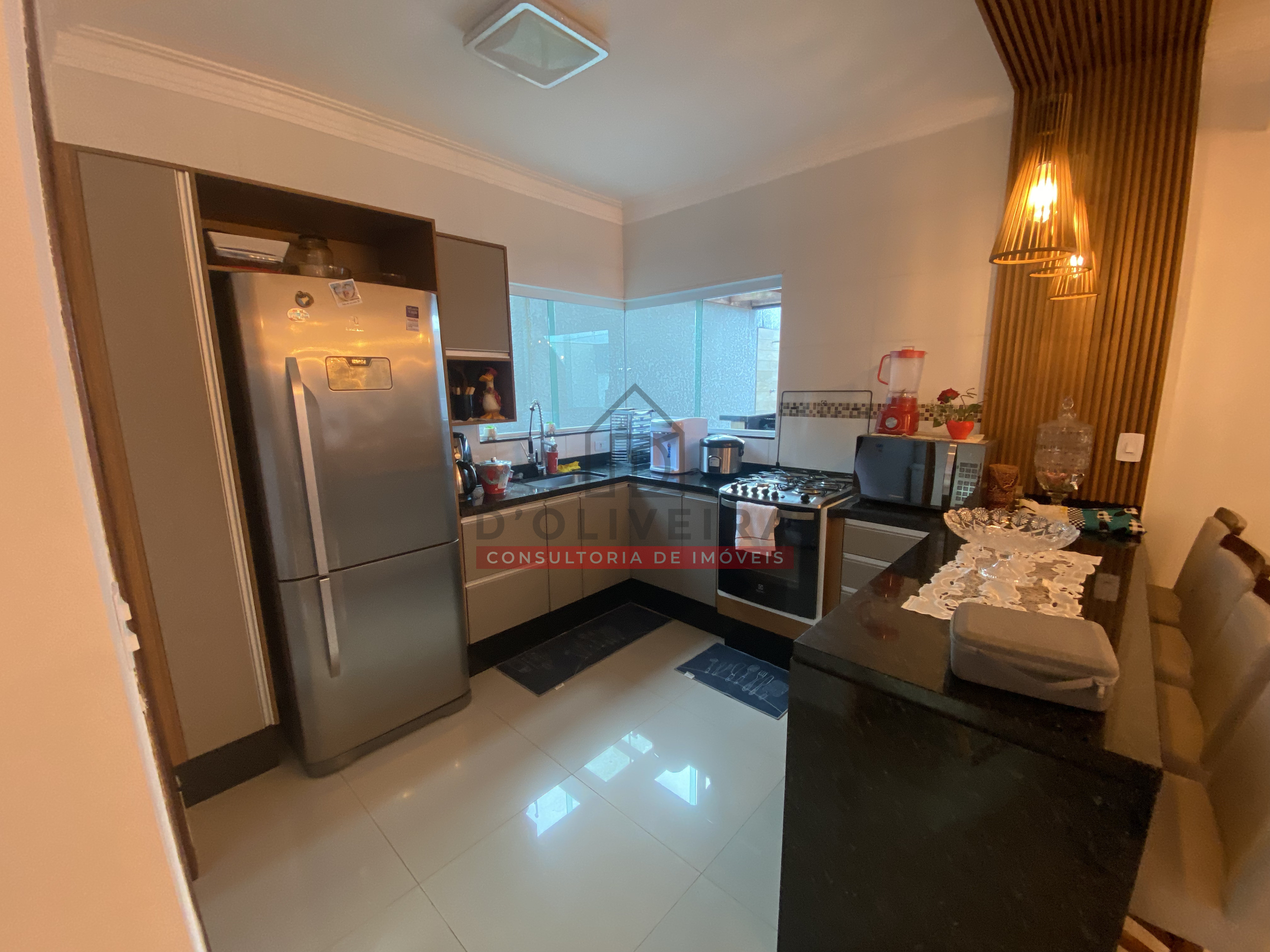 Casa com piscina e churrasqueira no Flora Rica 2 - Peruíbe - SP