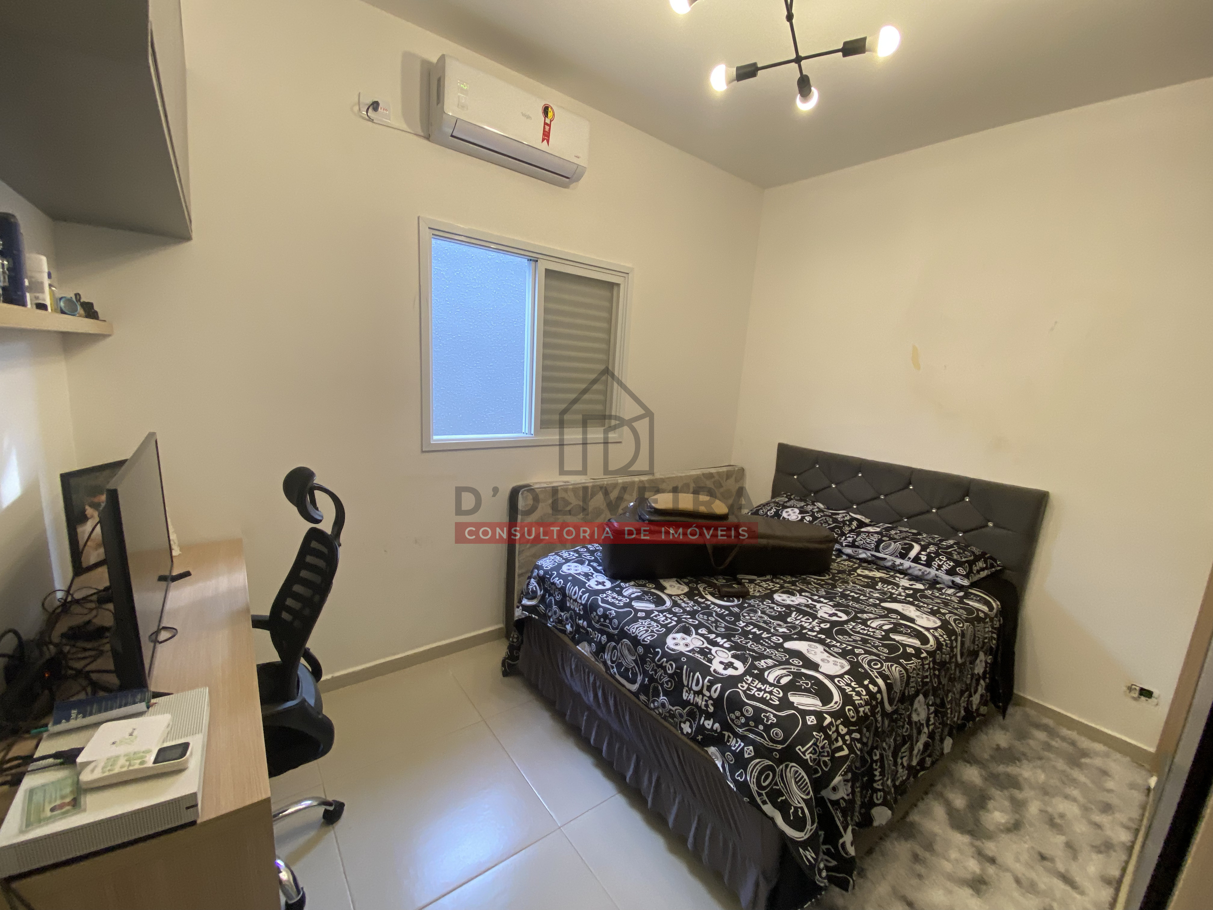 Casa com piscina e churrasqueira no Flora Rica 2 - Peruíbe - SP