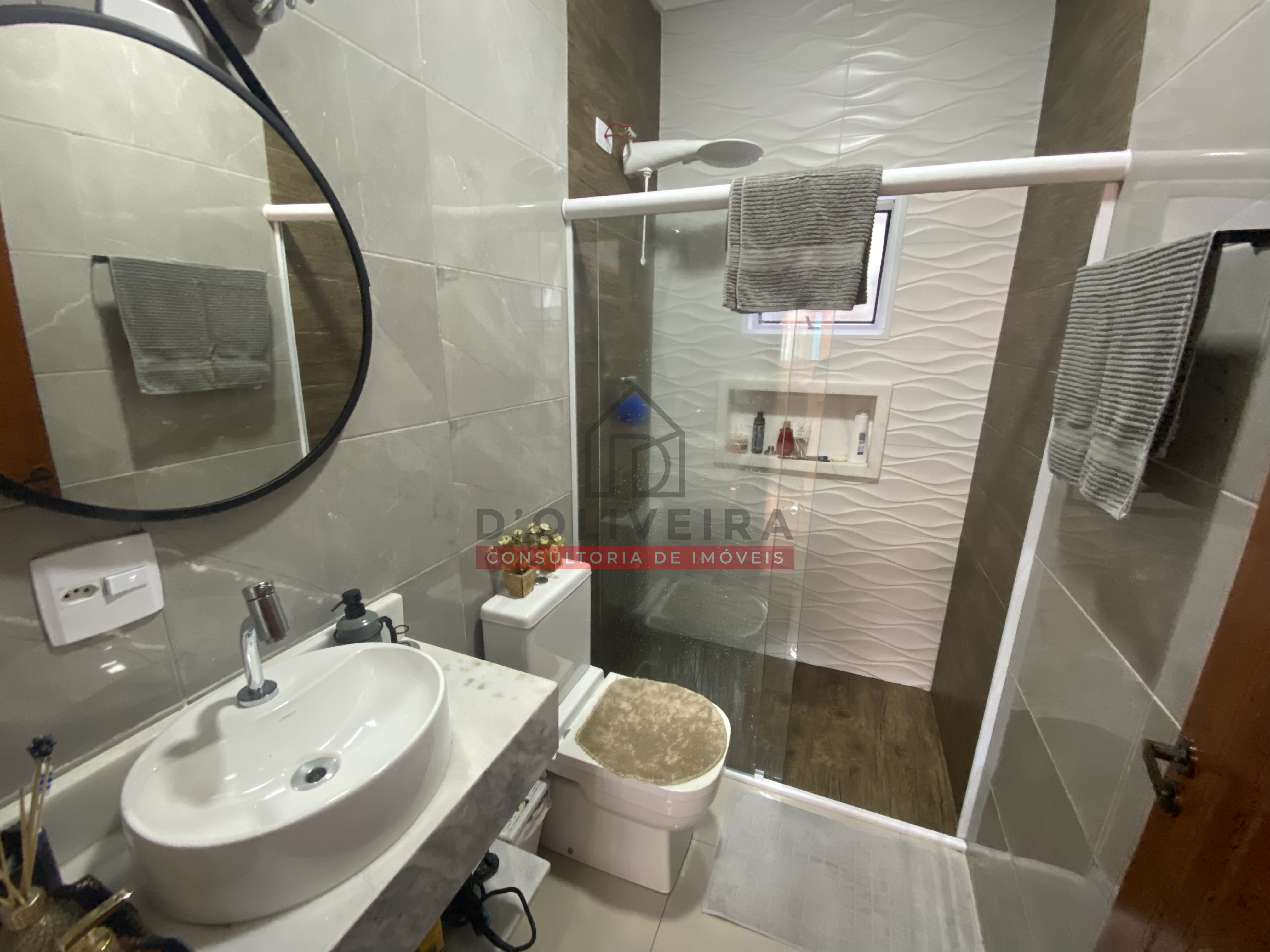 Casa com piscina e churrasqueira no Flora Rica 2 - Peruíbe - SP