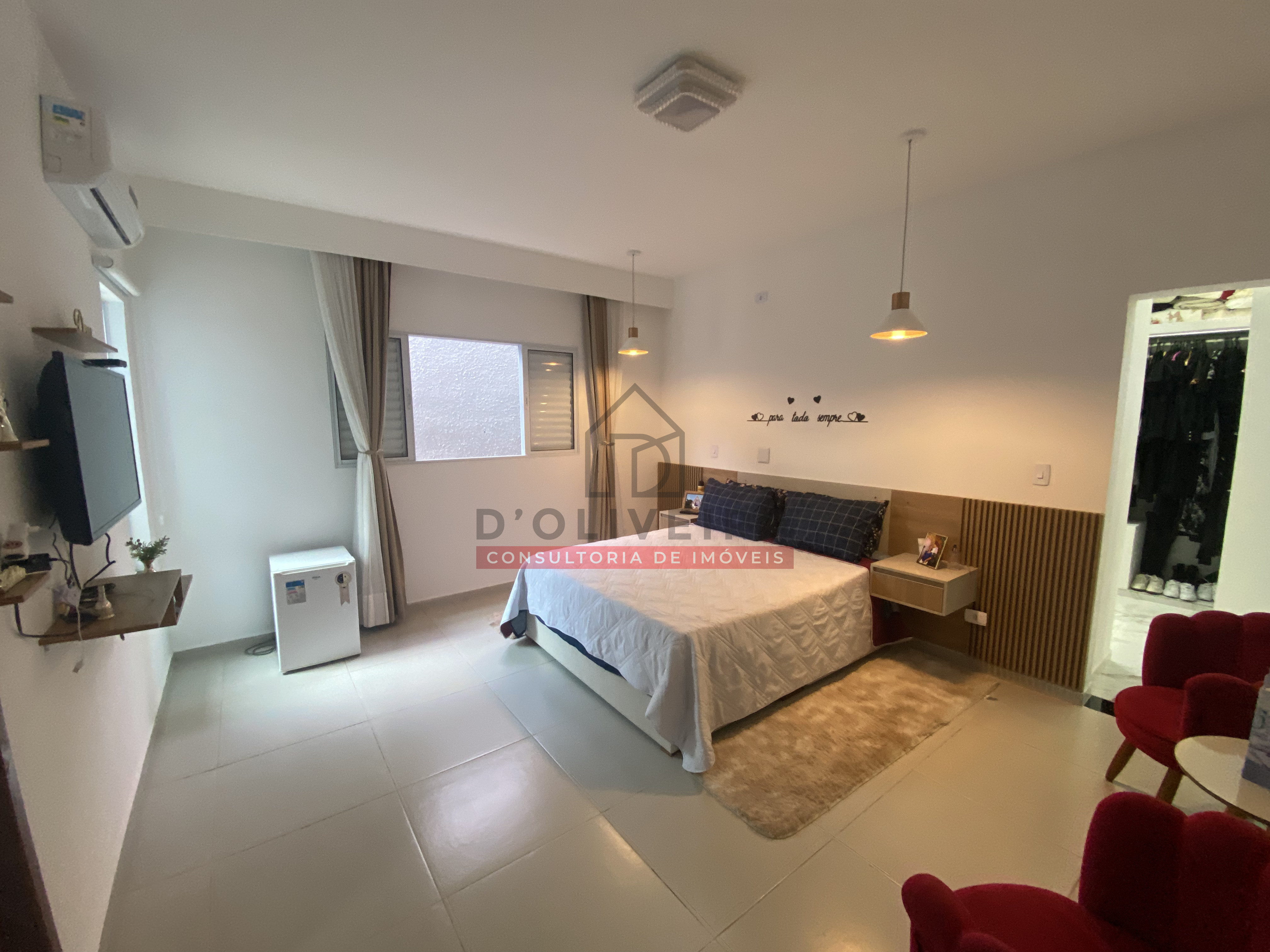 Casa com piscina e churrasqueira no Flora Rica 2 - Peruíbe - SP