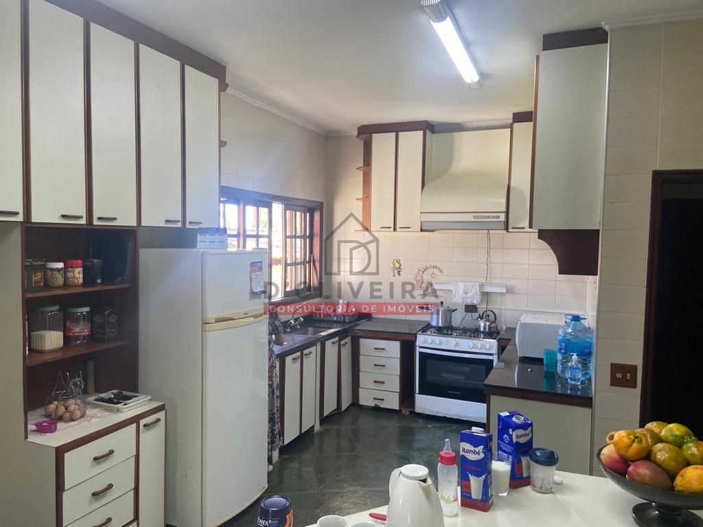 Chácara com piscina em condomínio fechado - Jarinu- SP