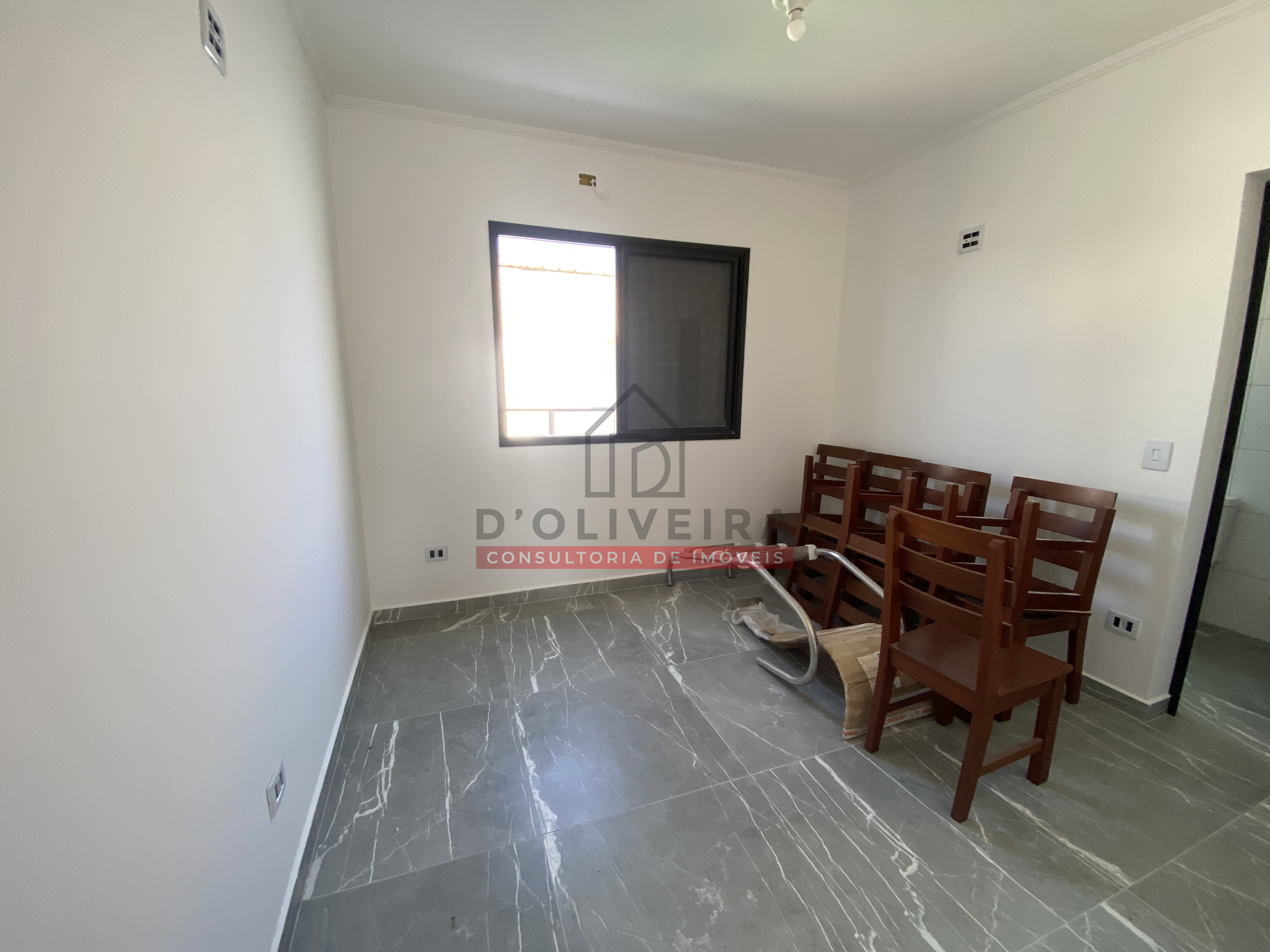 Casa térrea com piscina e 3 suítes à venda no Balneário Samburá - Peruíbe - SP