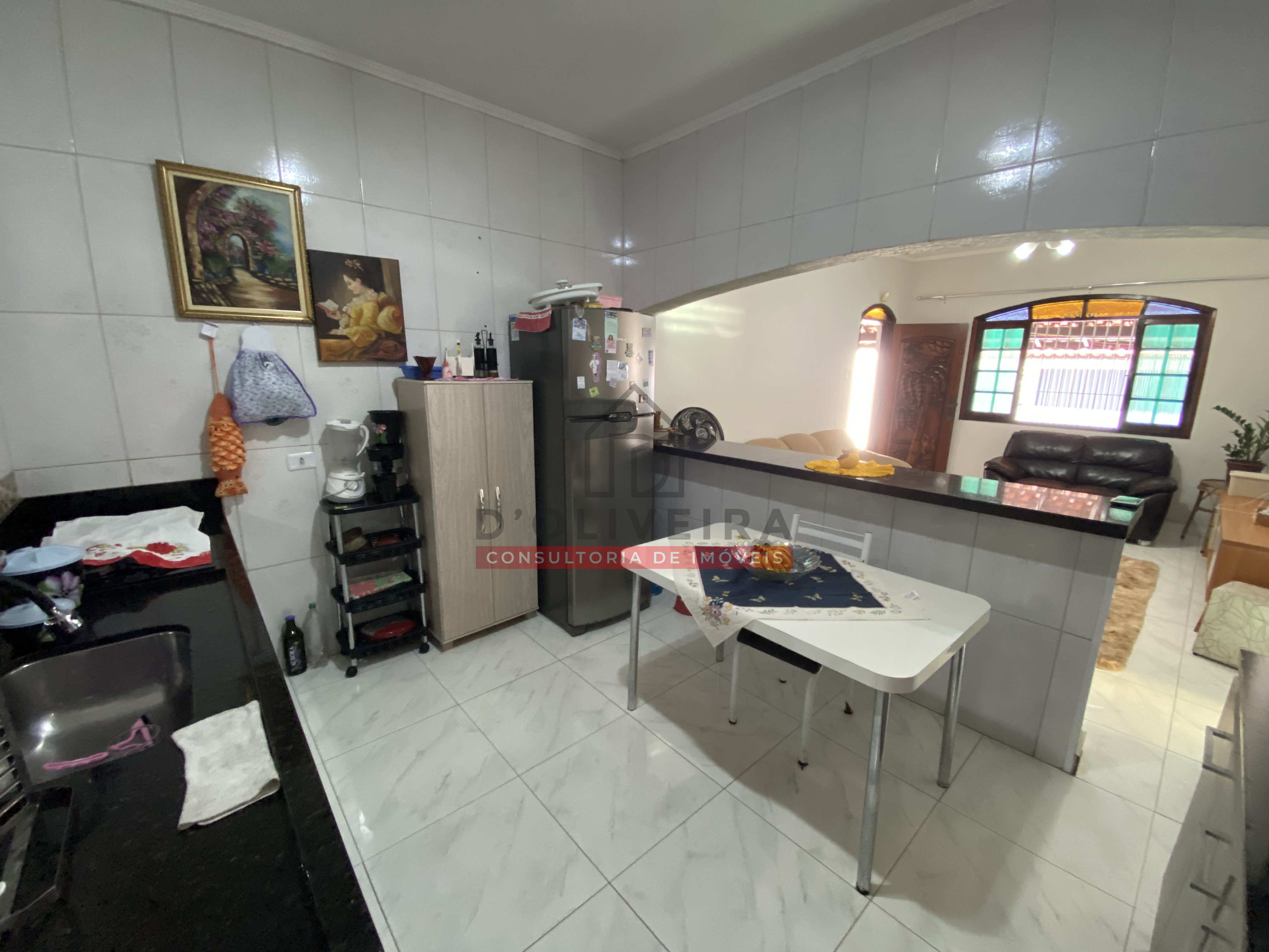 Casa térrea com edícula e churrasqueira no Bairro Jardim Veneza - Peruíbe - SP