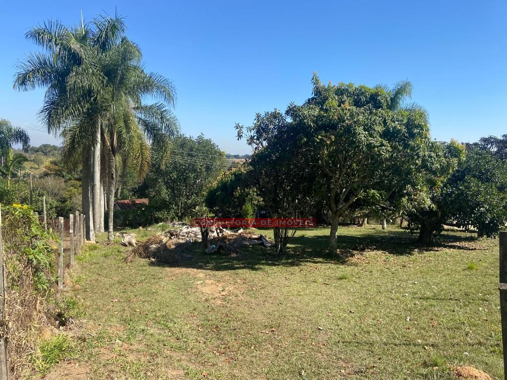 Lote com escritura de 880m² em condomínio de Chácara - Jarinu- SP