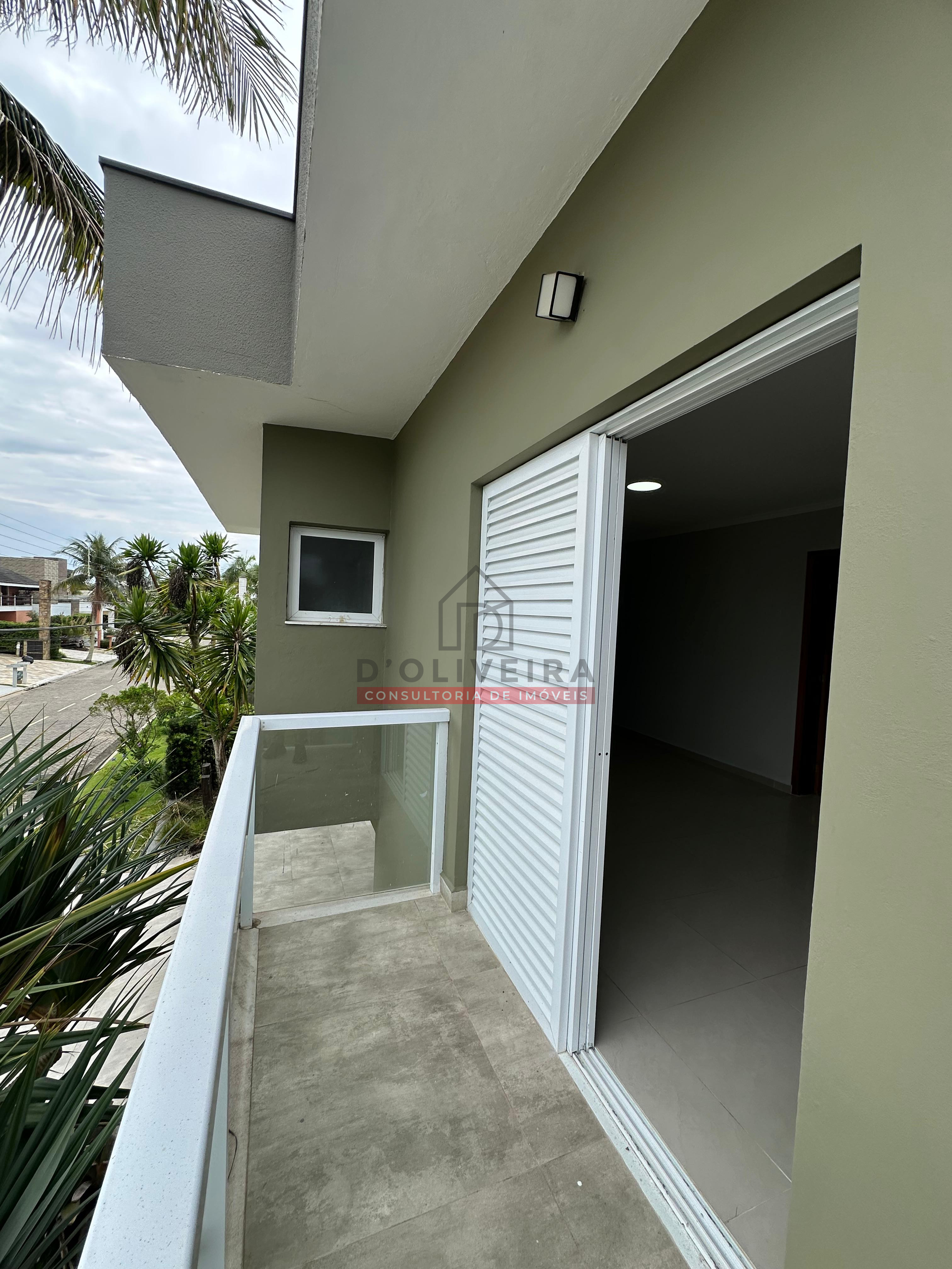 Sobrado moderno à venda no Condomínio Bougainvillée II - Peruíbe - SP