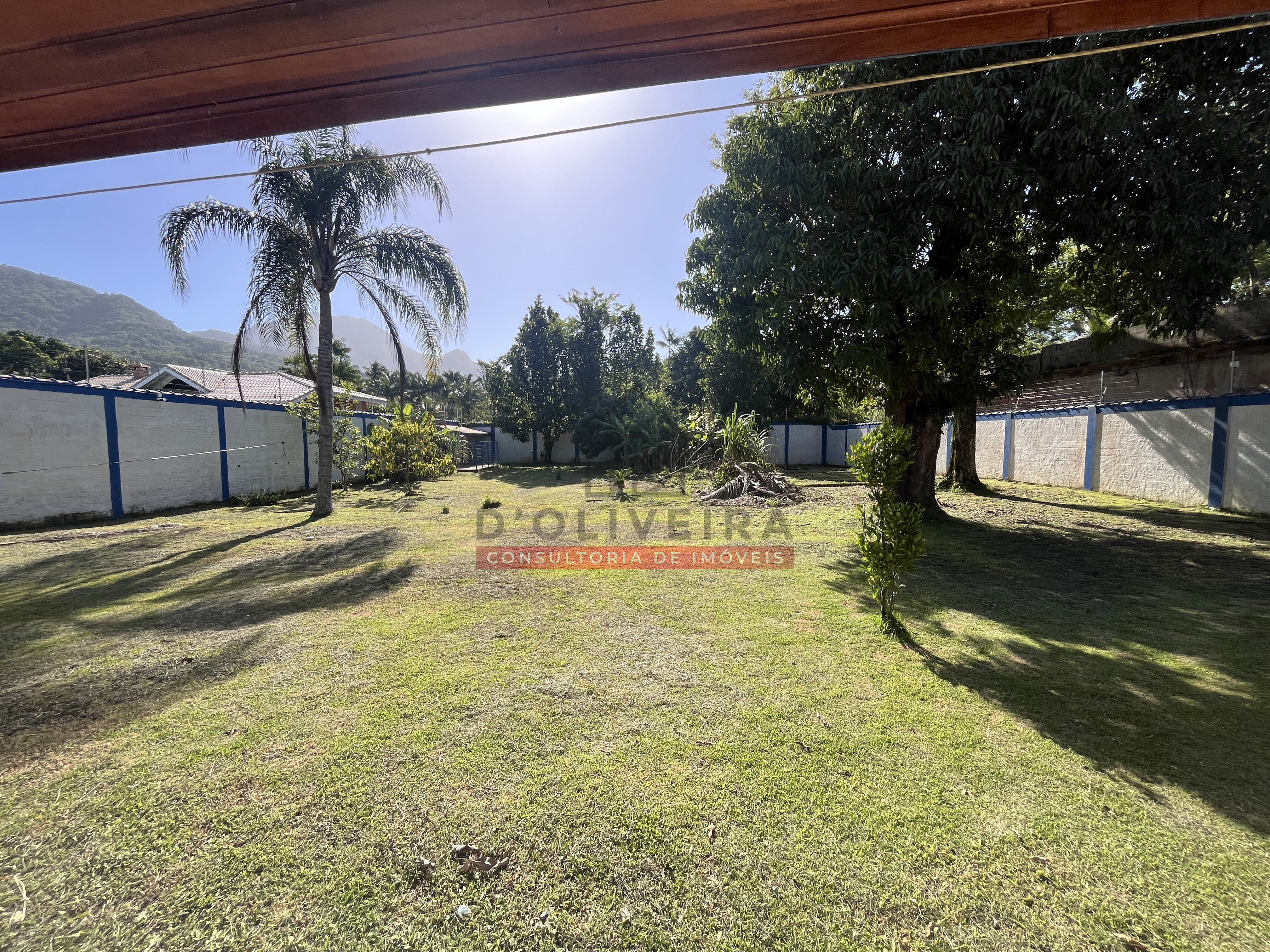 Chácara com piscina no Jardim Europa - Peruíbe - SP