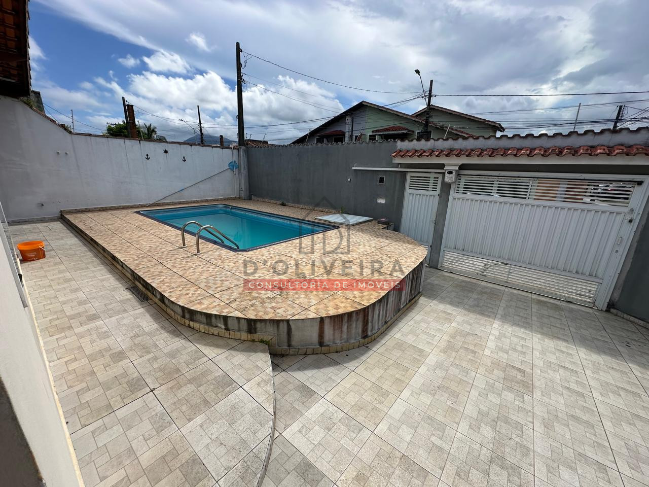 Casa com piscina e churrasqueira na Cidade Nova Peruíbe - Peruíbe - SP