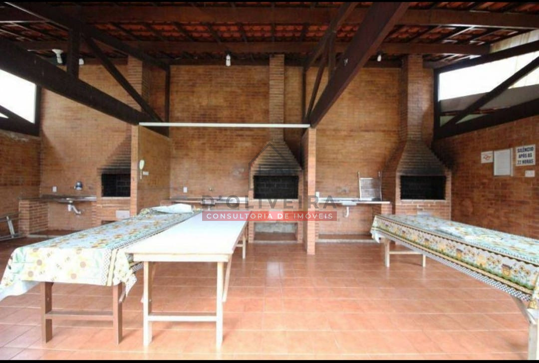 Apartamento de 2 quartos com excelente localização no Centro de Peruíbe - SP