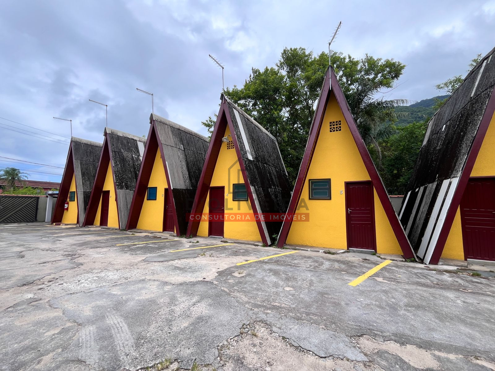 Pousada Chalé do Costão à venda no Jardim Guaraú- Peruíbe - SP