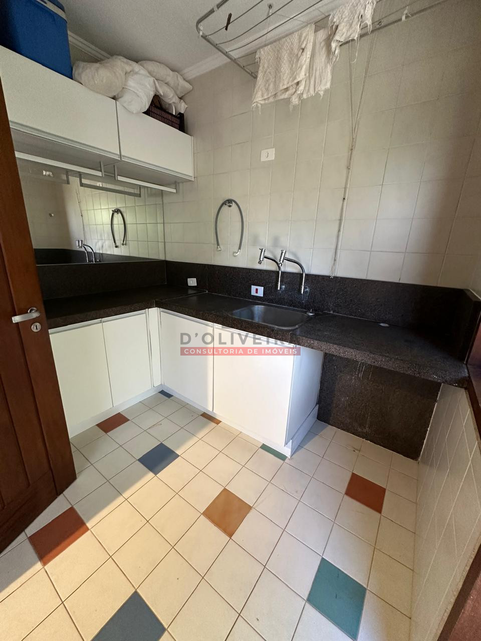 Sobrado de 4 suítes e piscina aquecida no Bougainville Residencial II - Peruíbe - SP