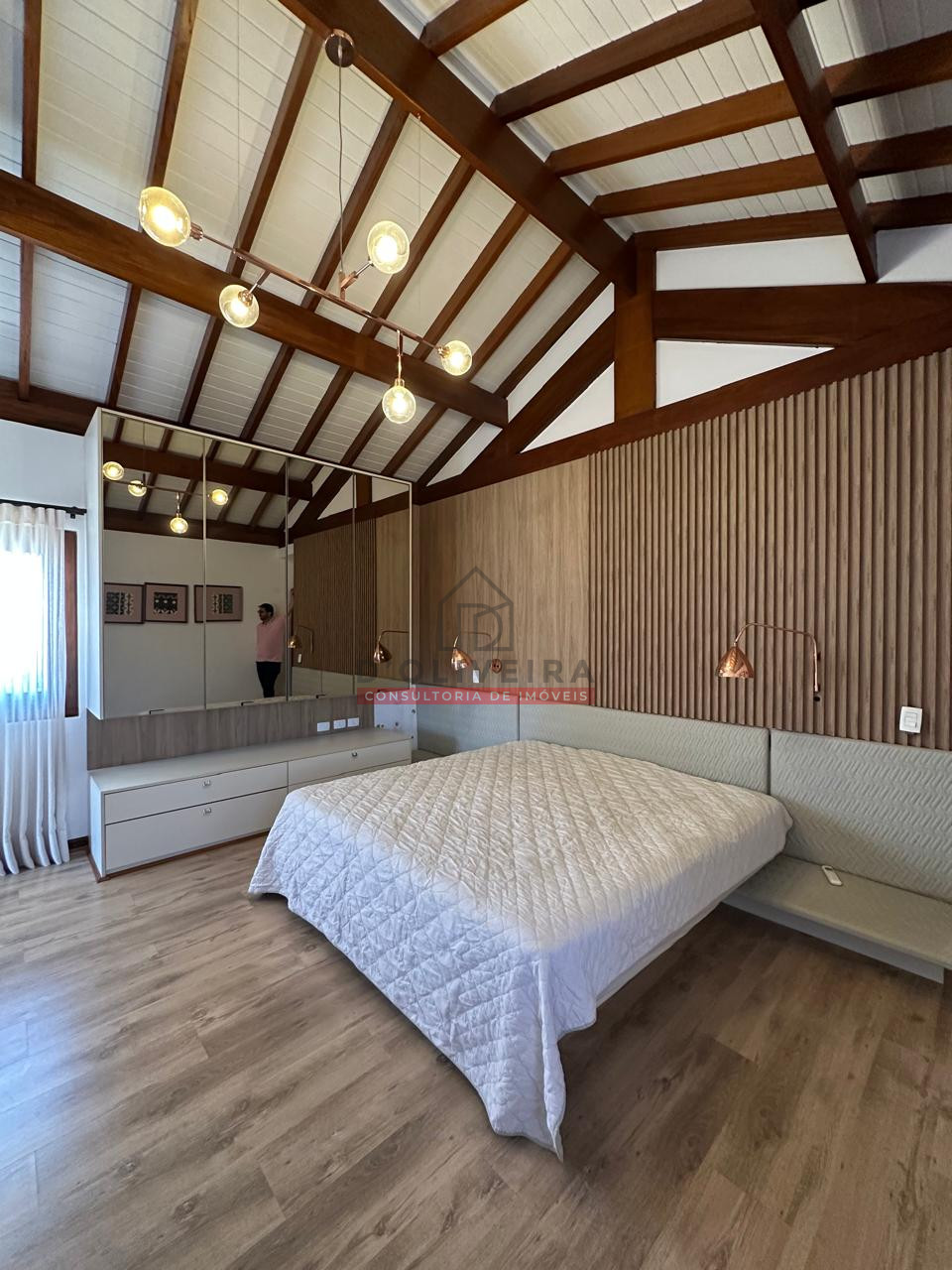 Sobrado de 4 suítes e piscina aquecida no Bougainville Residencial II - Peruíbe - SP