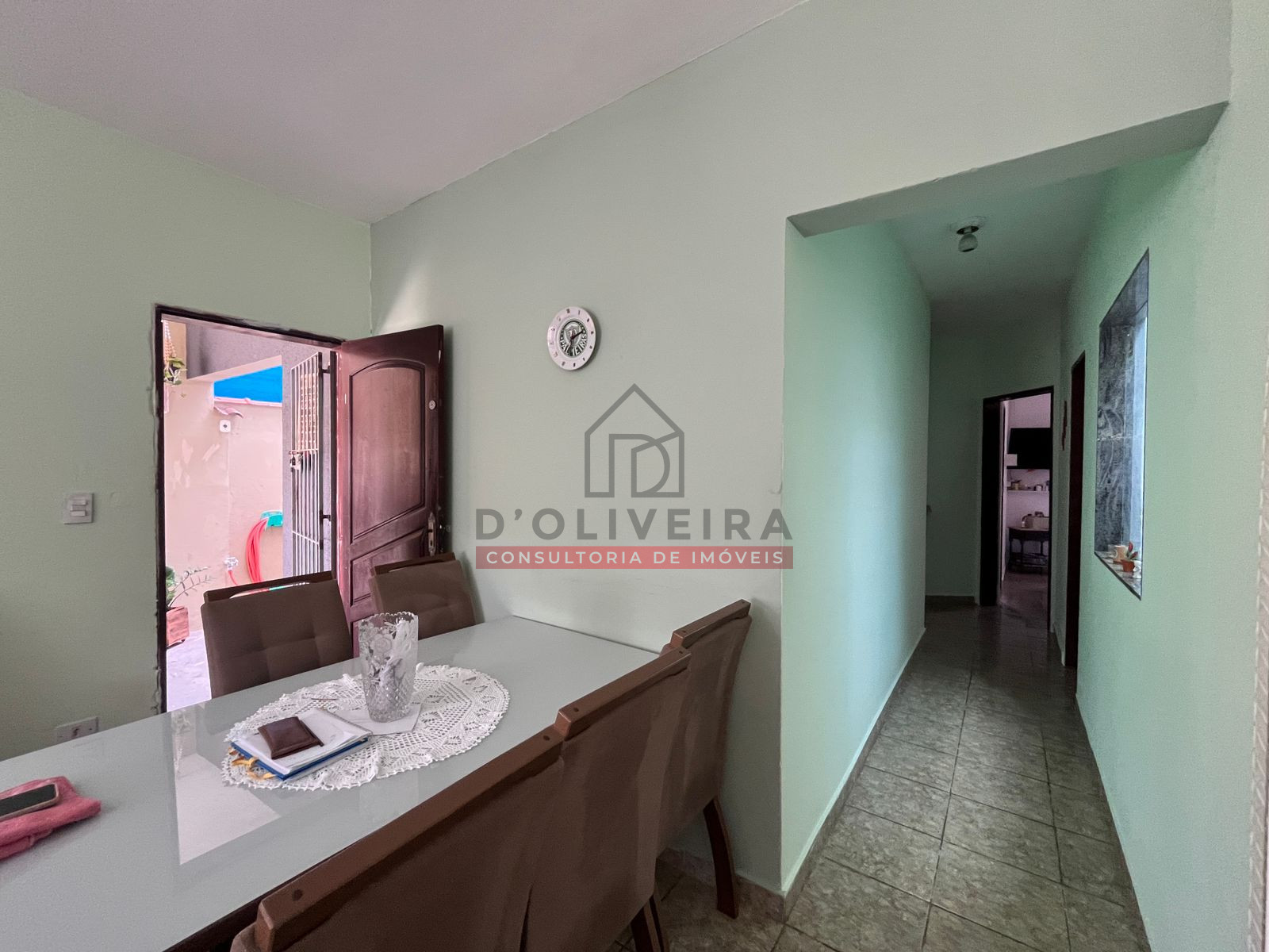 Casa térrea com piscina à venda no Belmira Novaes - Peruíbe - SP