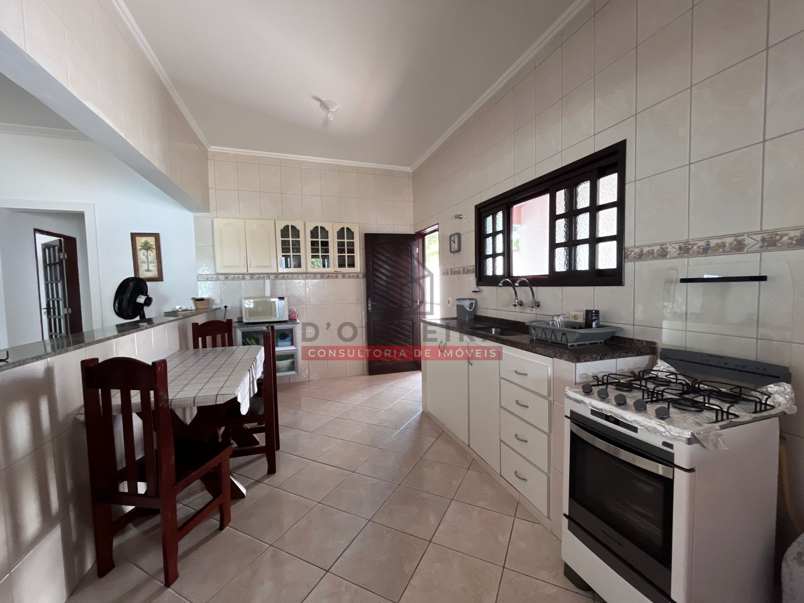 Chácara com piscina no Jardim dos Prados - Peruíbe - SP