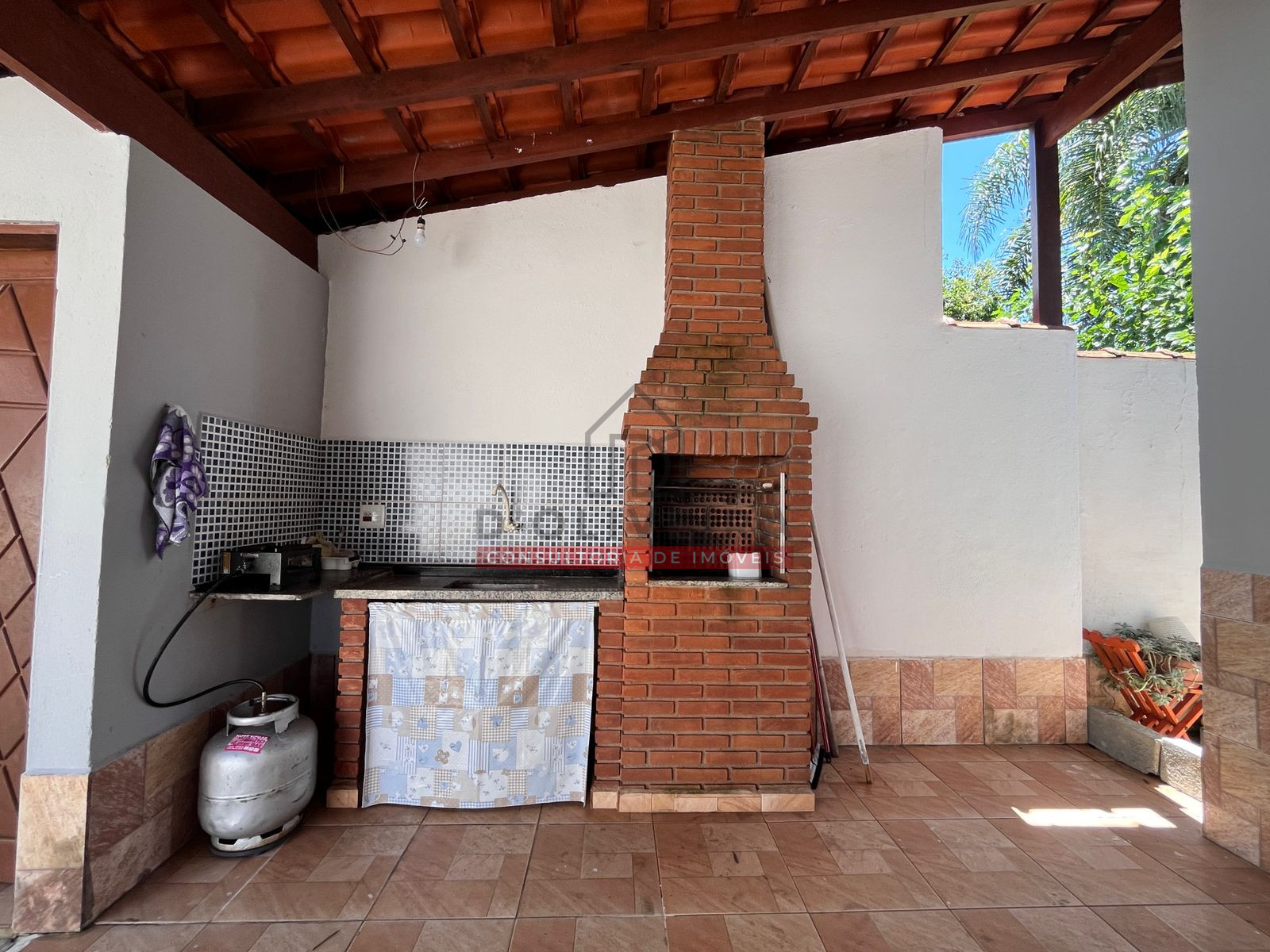 Chácara com piscina no Jardim dos Prados - Peruíbe - SP