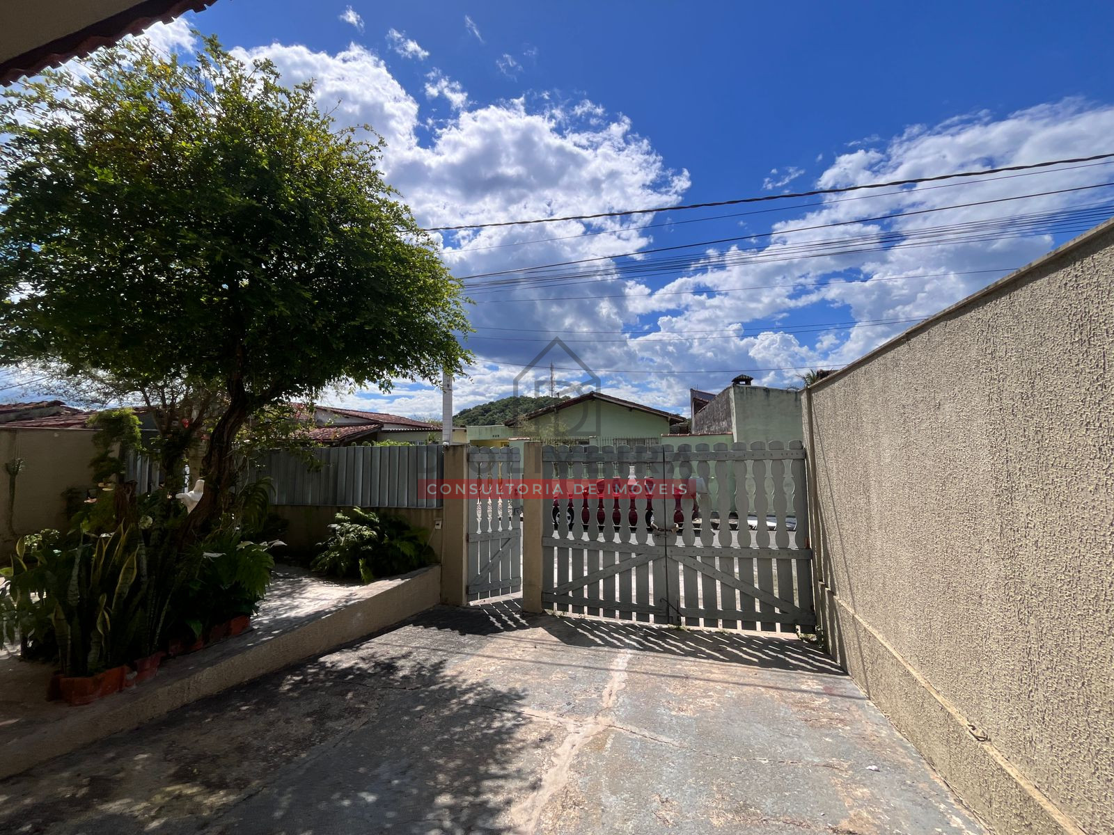 Casa térrea à venda no Belmira Novaes - Peruíbe - SP